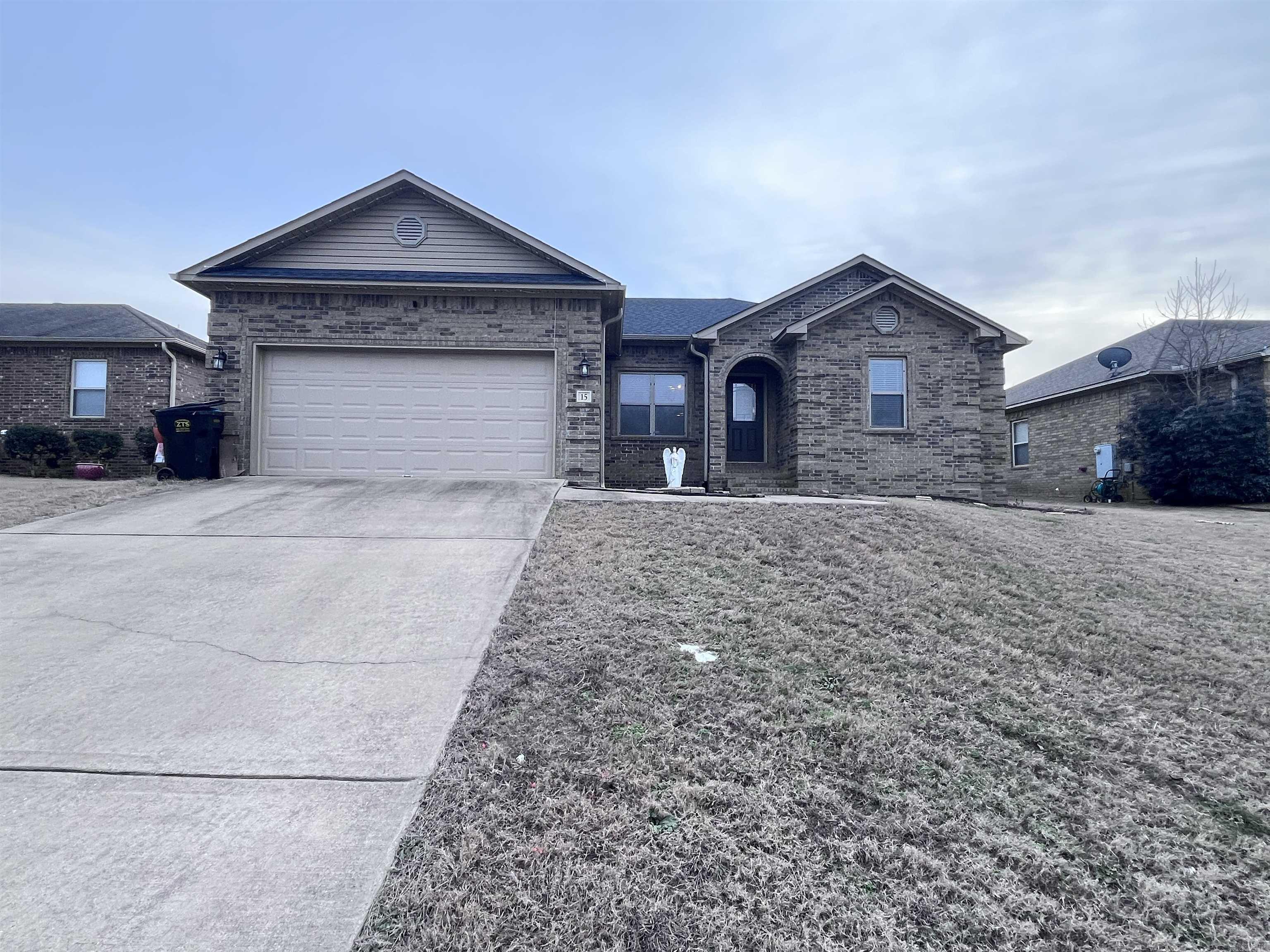 HUNTINGTON PLACE - Residential Lease