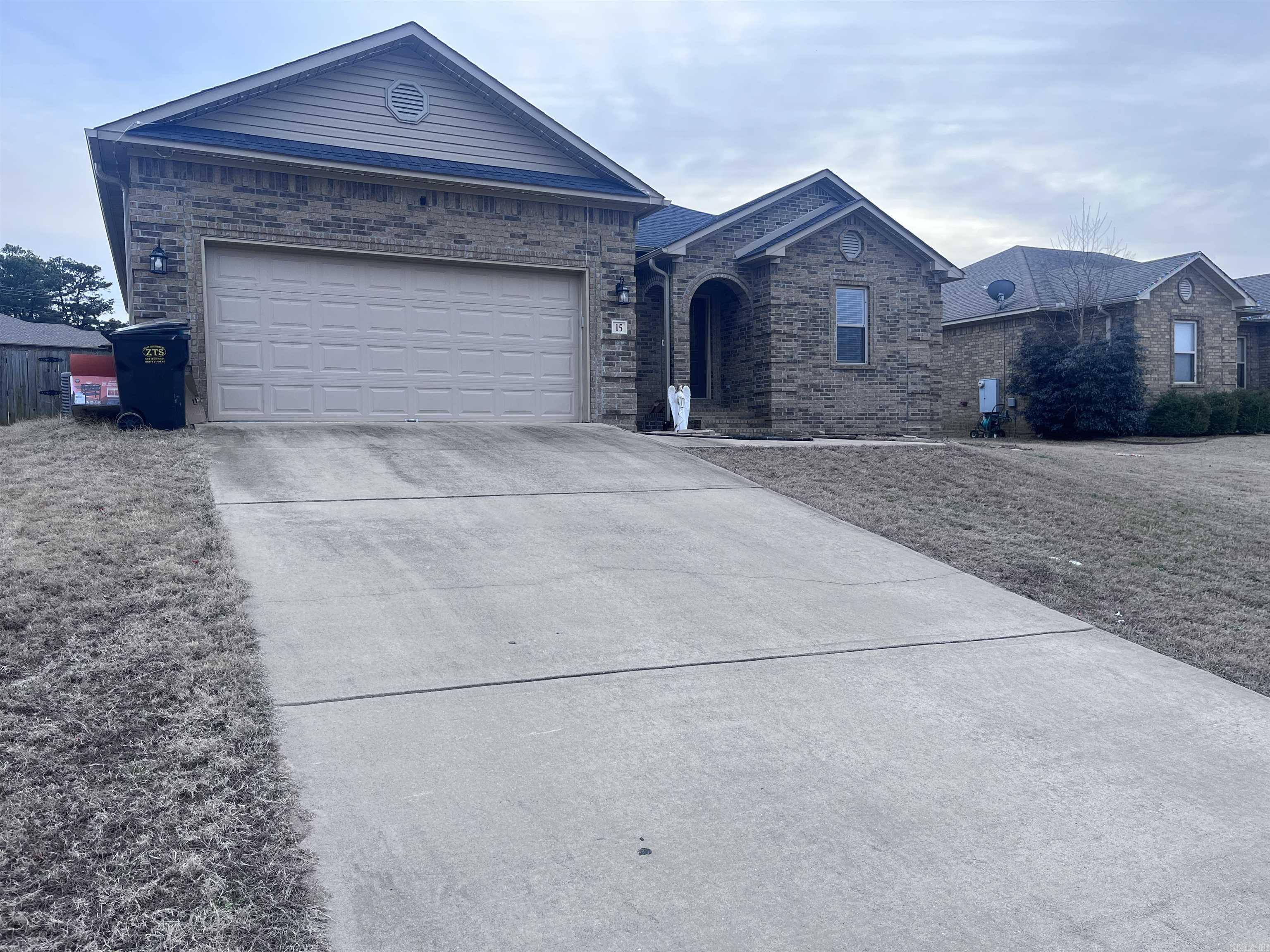 HUNTINGTON PLACE - Residential Lease