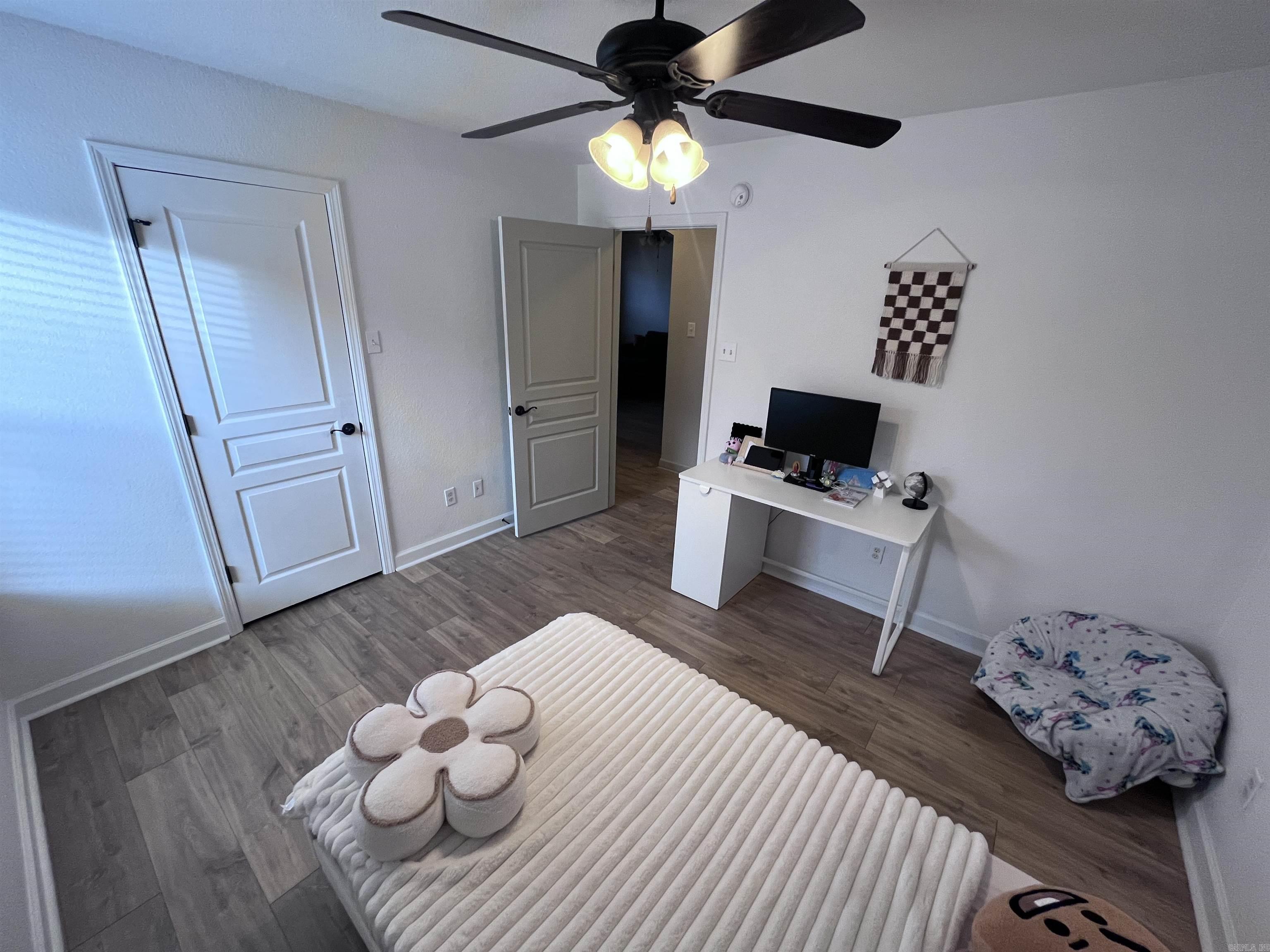 HUNTINGTON PLACE - Residential Lease