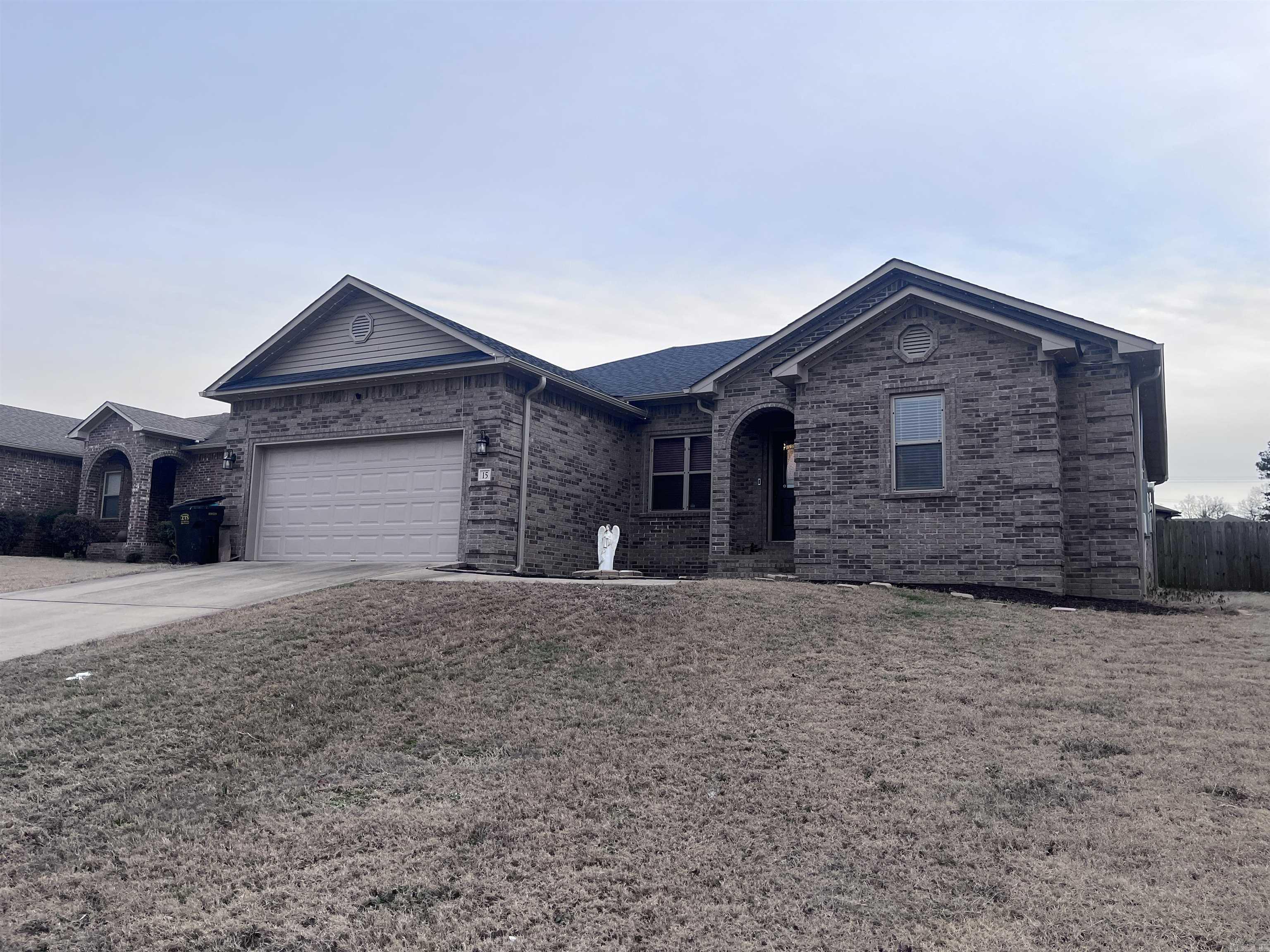 HUNTINGTON PLACE - Residential Lease