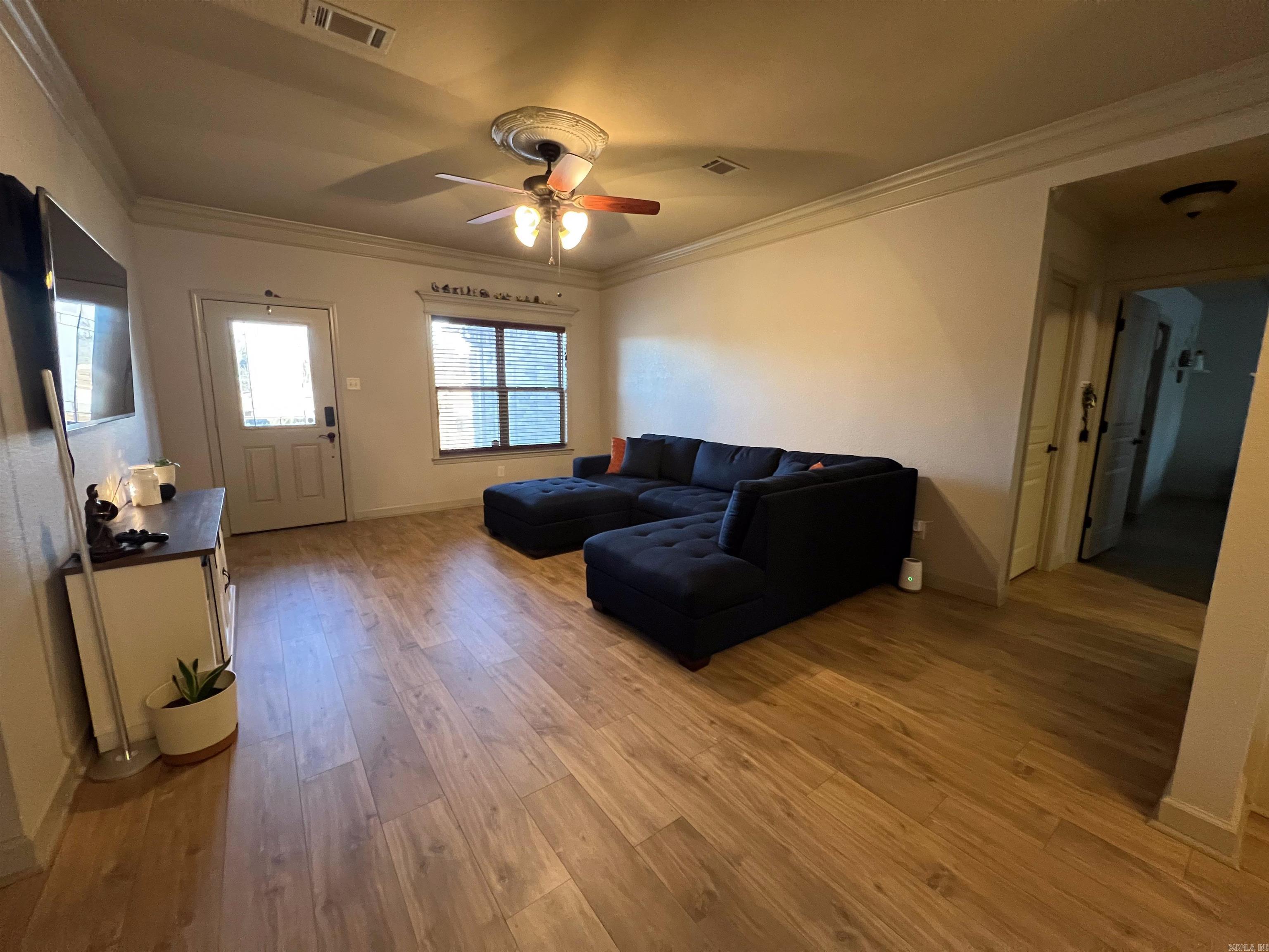 HUNTINGTON PLACE - Residential Lease