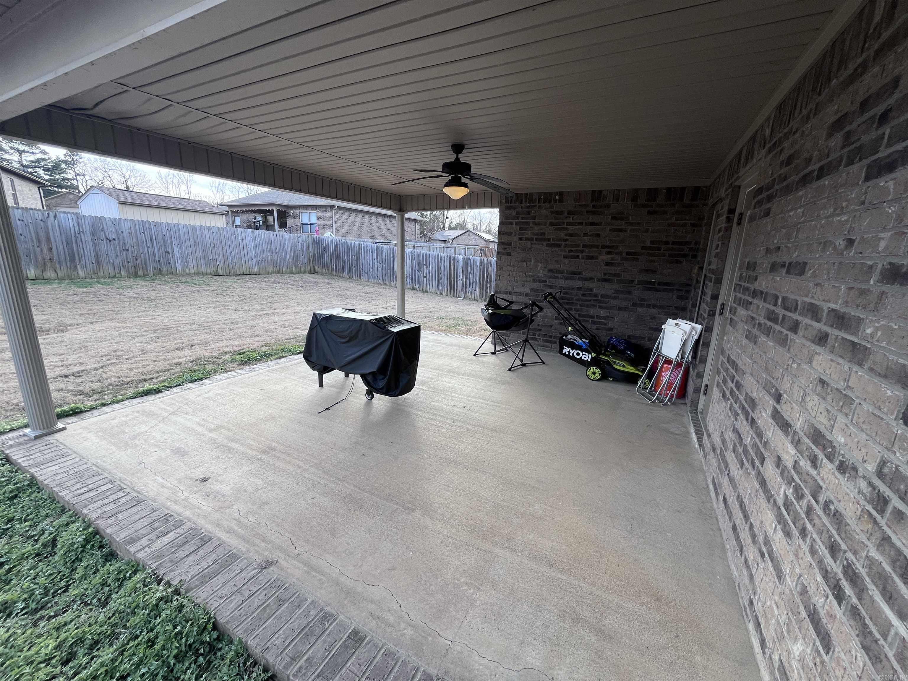 HUNTINGTON PLACE - Residential Lease