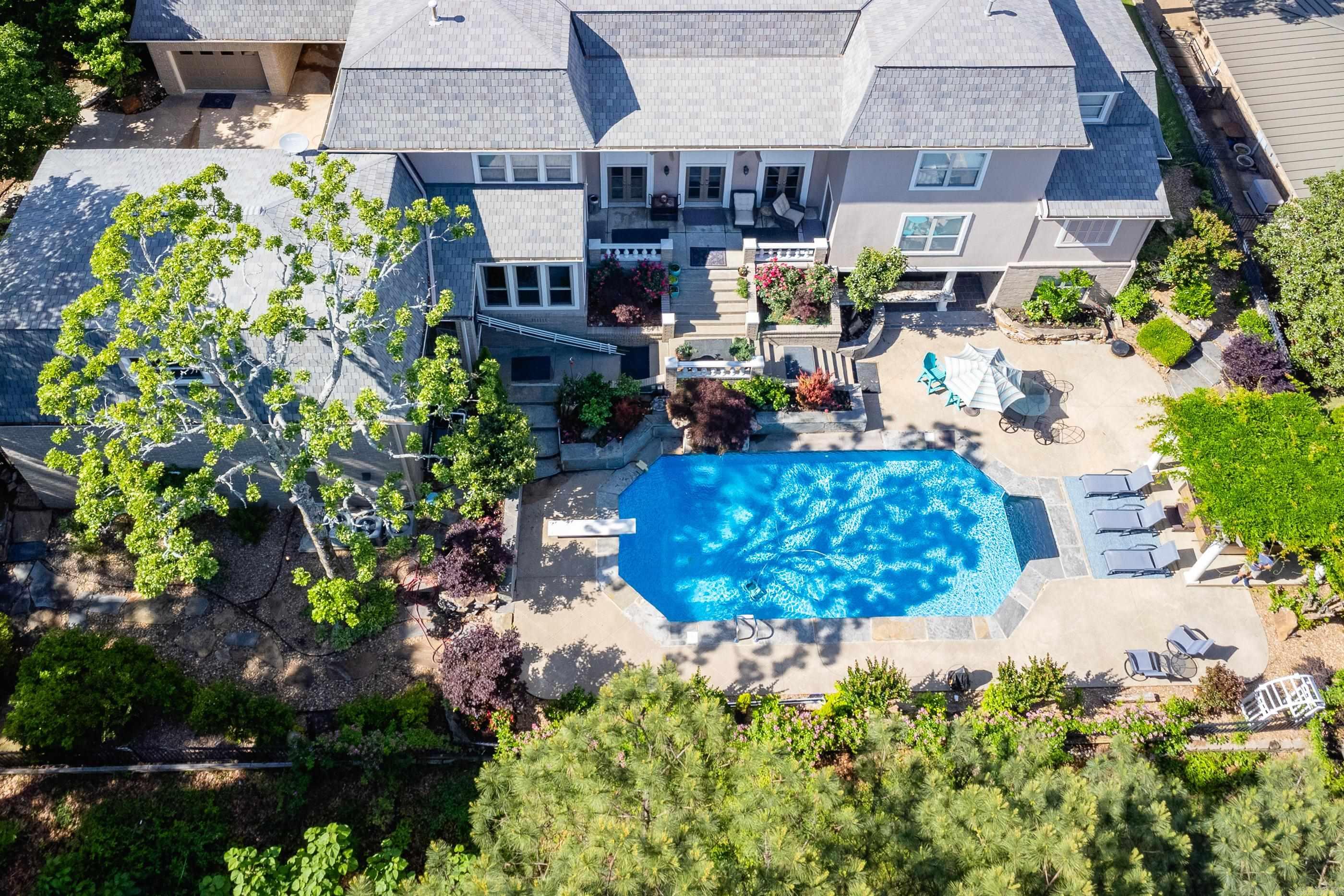 SHADY VALLEY - Residential