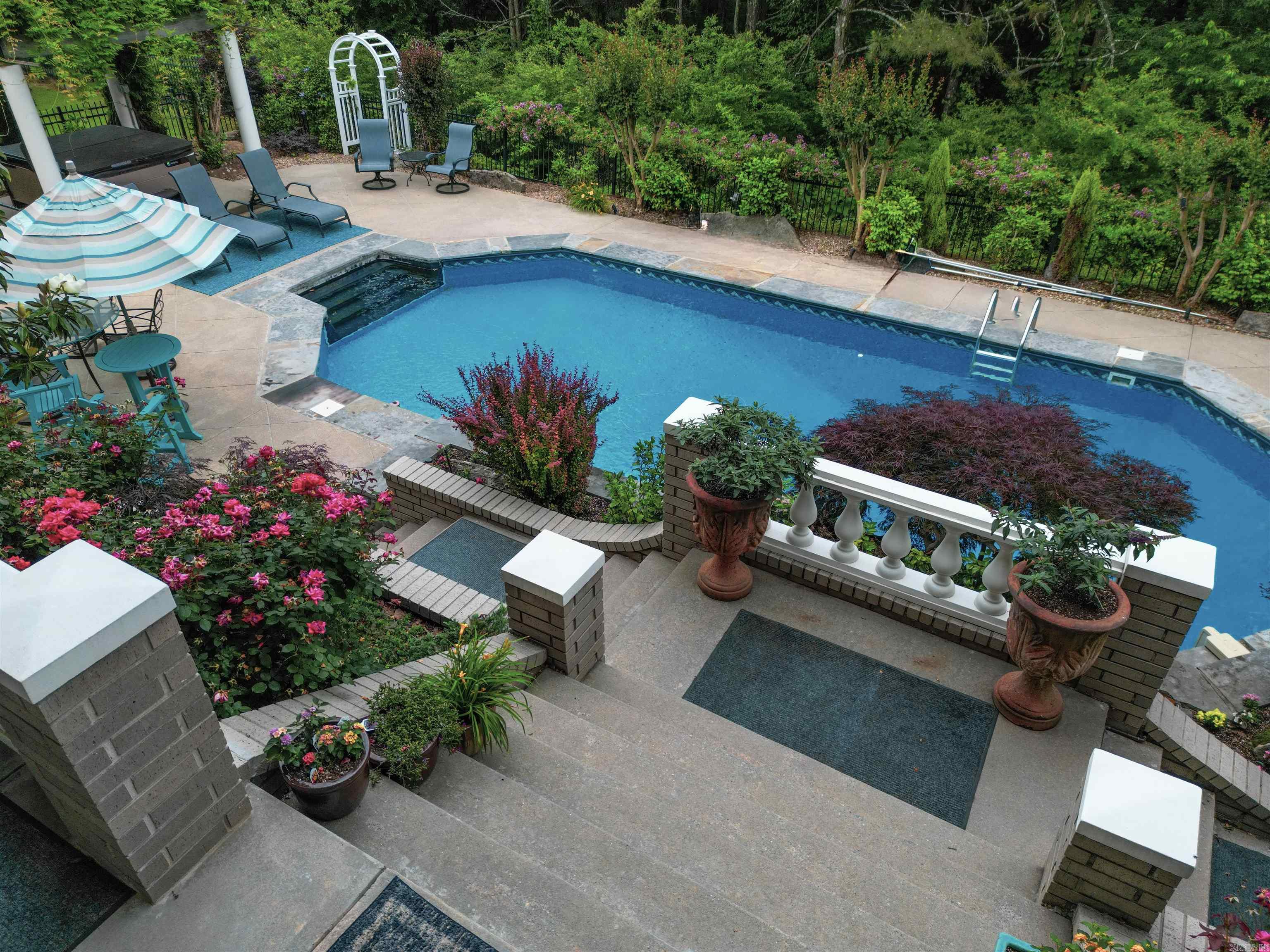 SHADY VALLEY - Residential