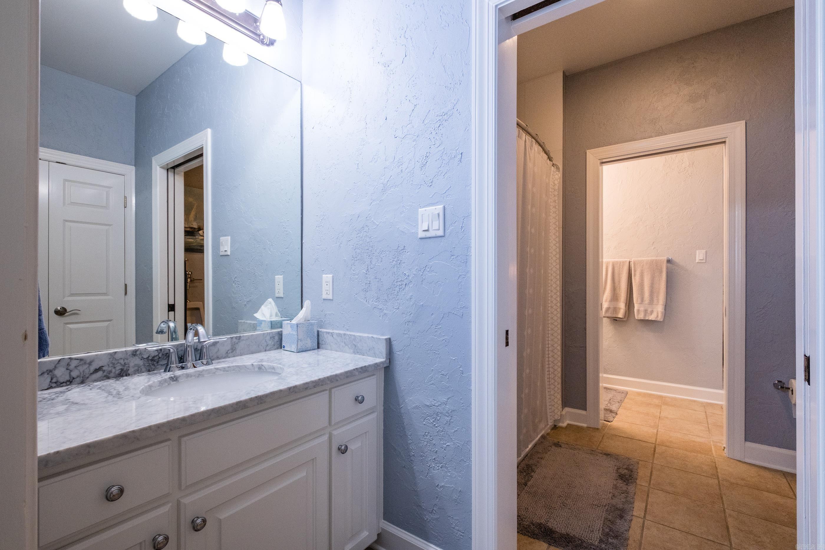 SHADY VALLEY - Residential