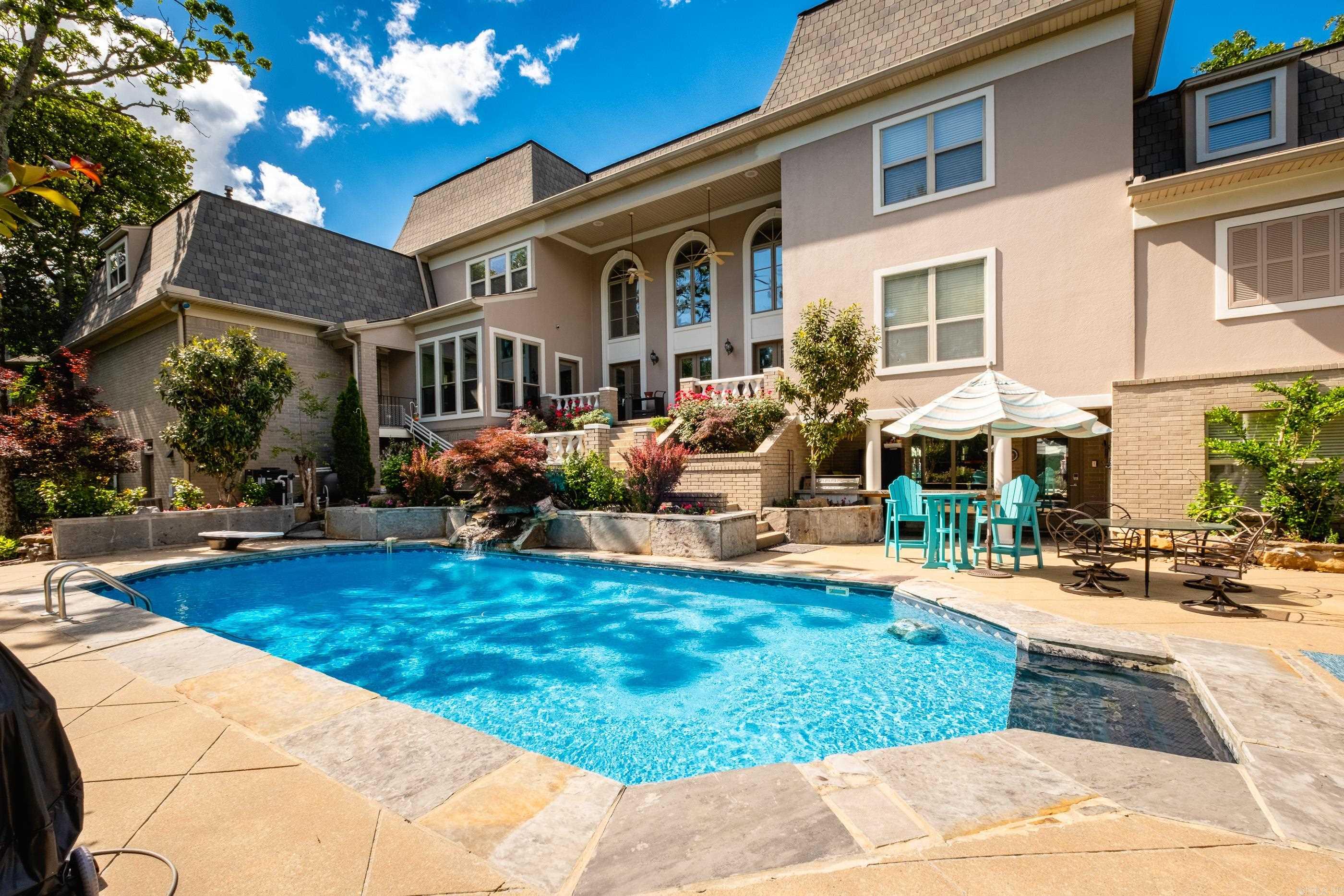 SHADY VALLEY - Residential