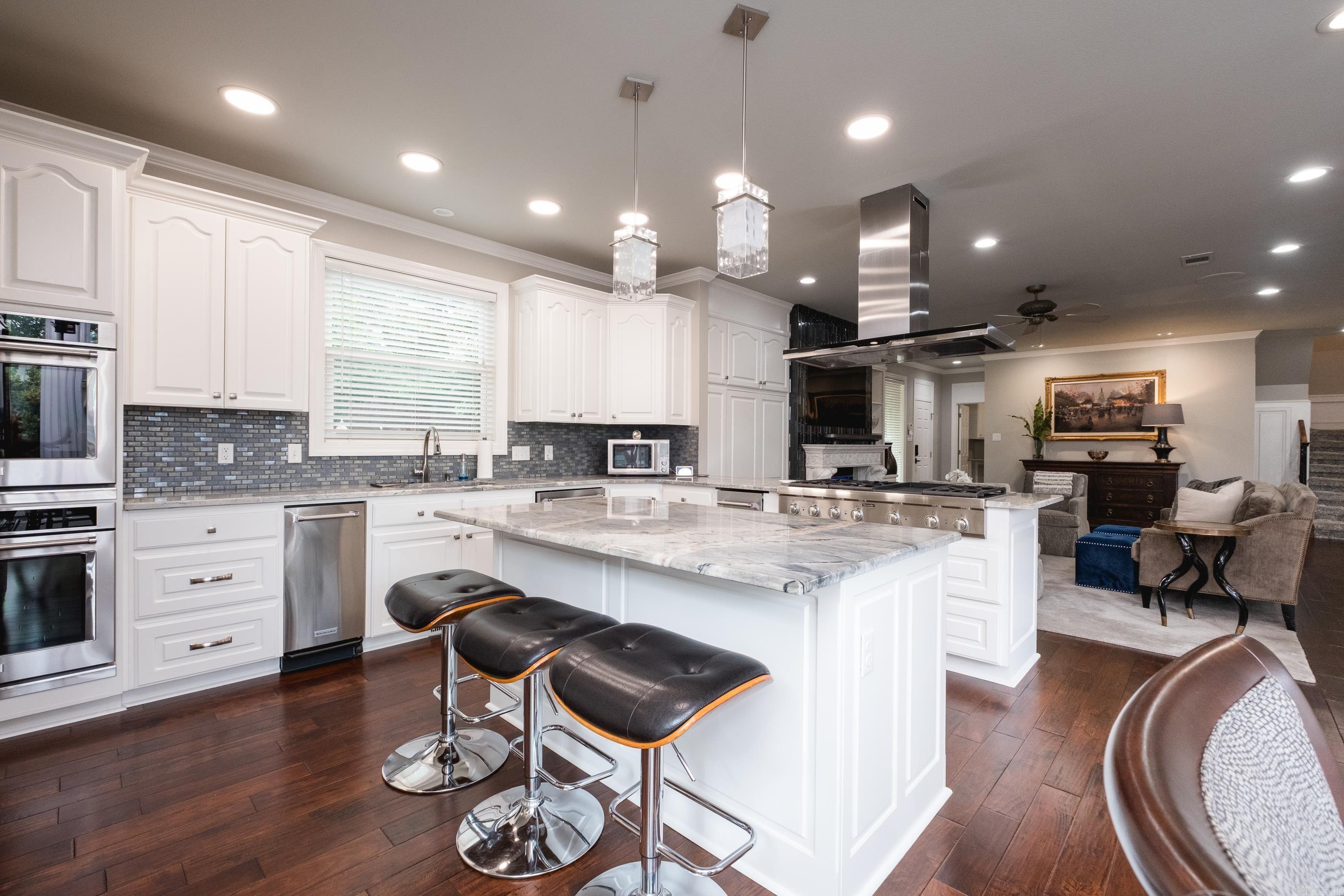 SHADY VALLEY - Residential