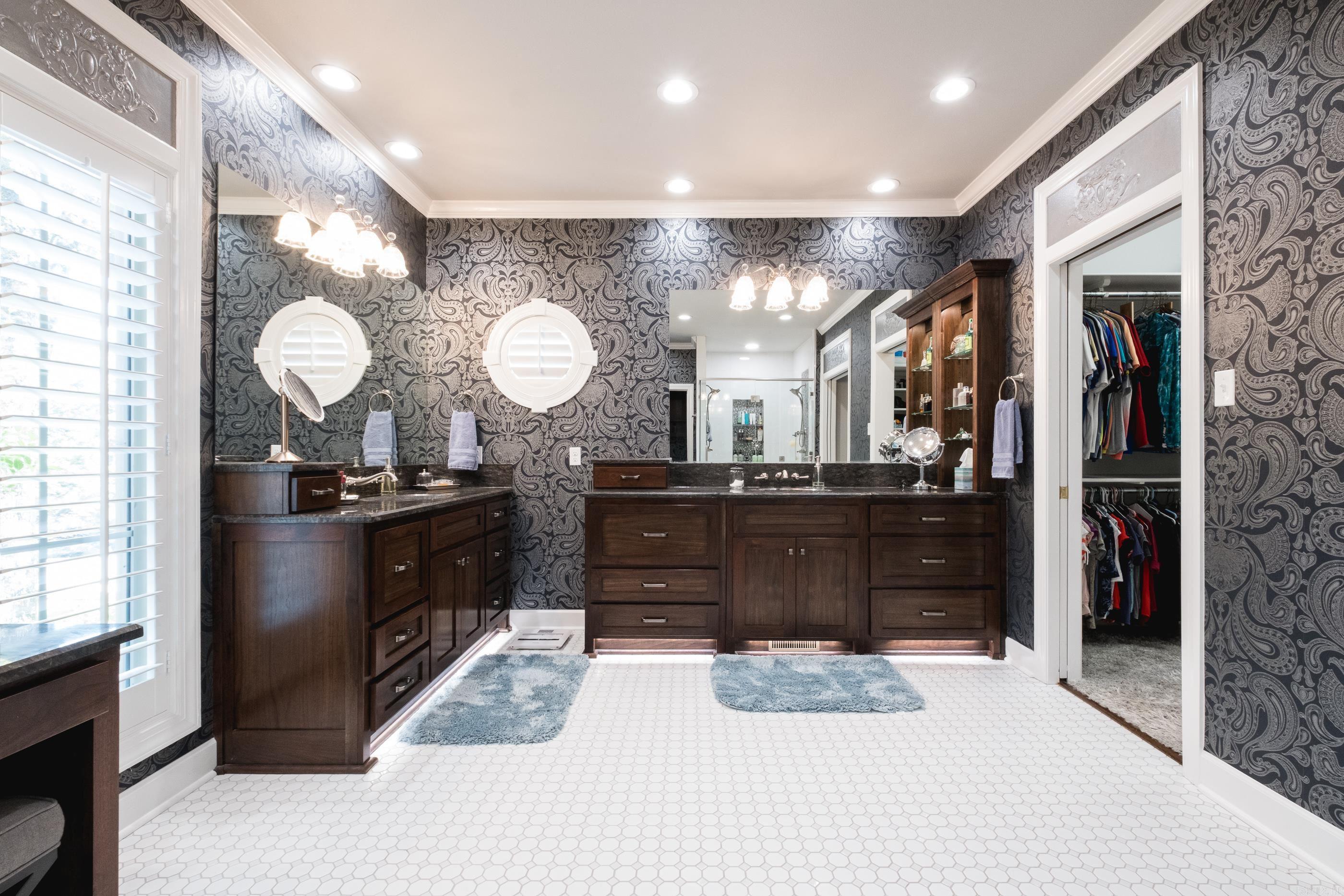 SHADY VALLEY - Residential