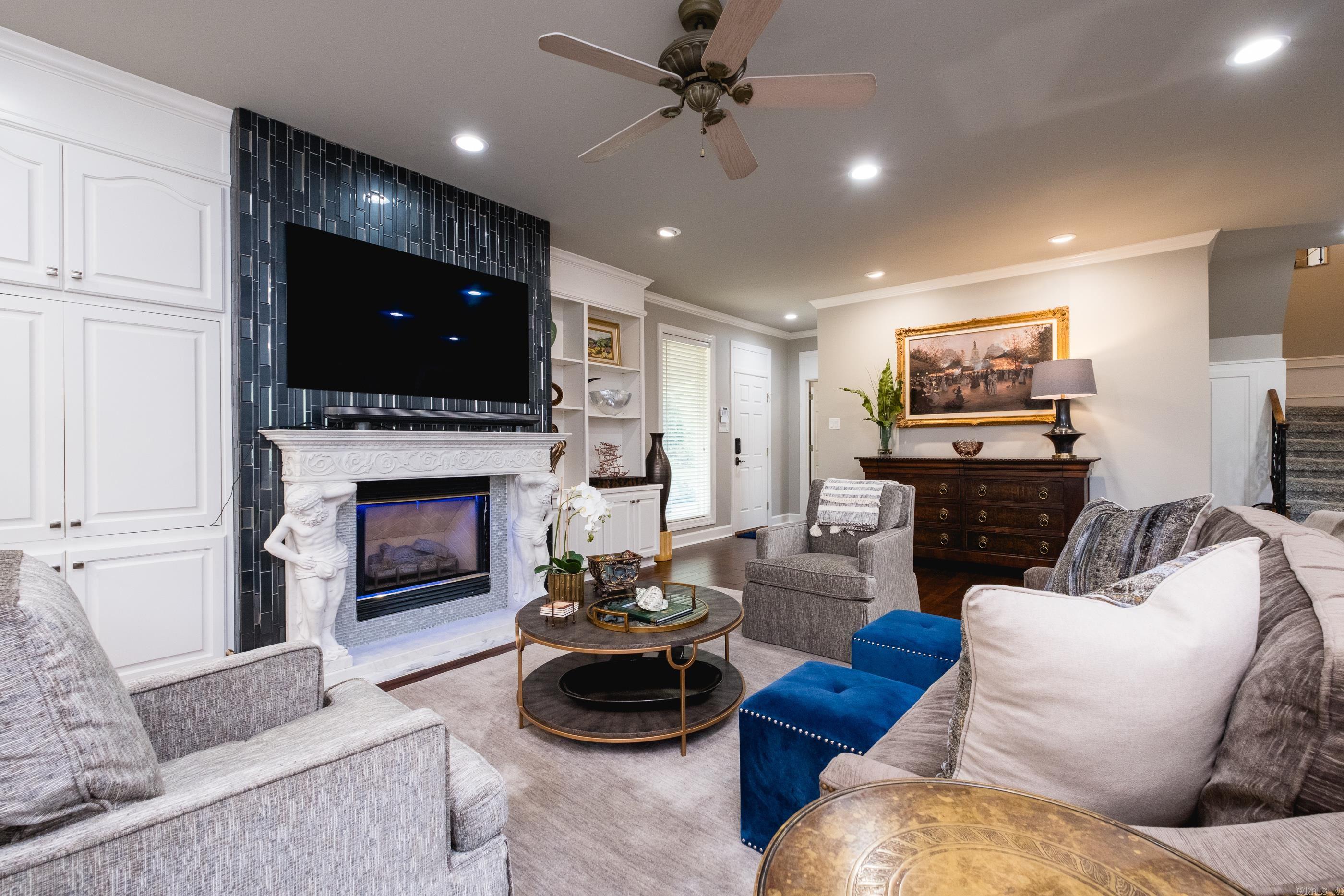 SHADY VALLEY - Residential