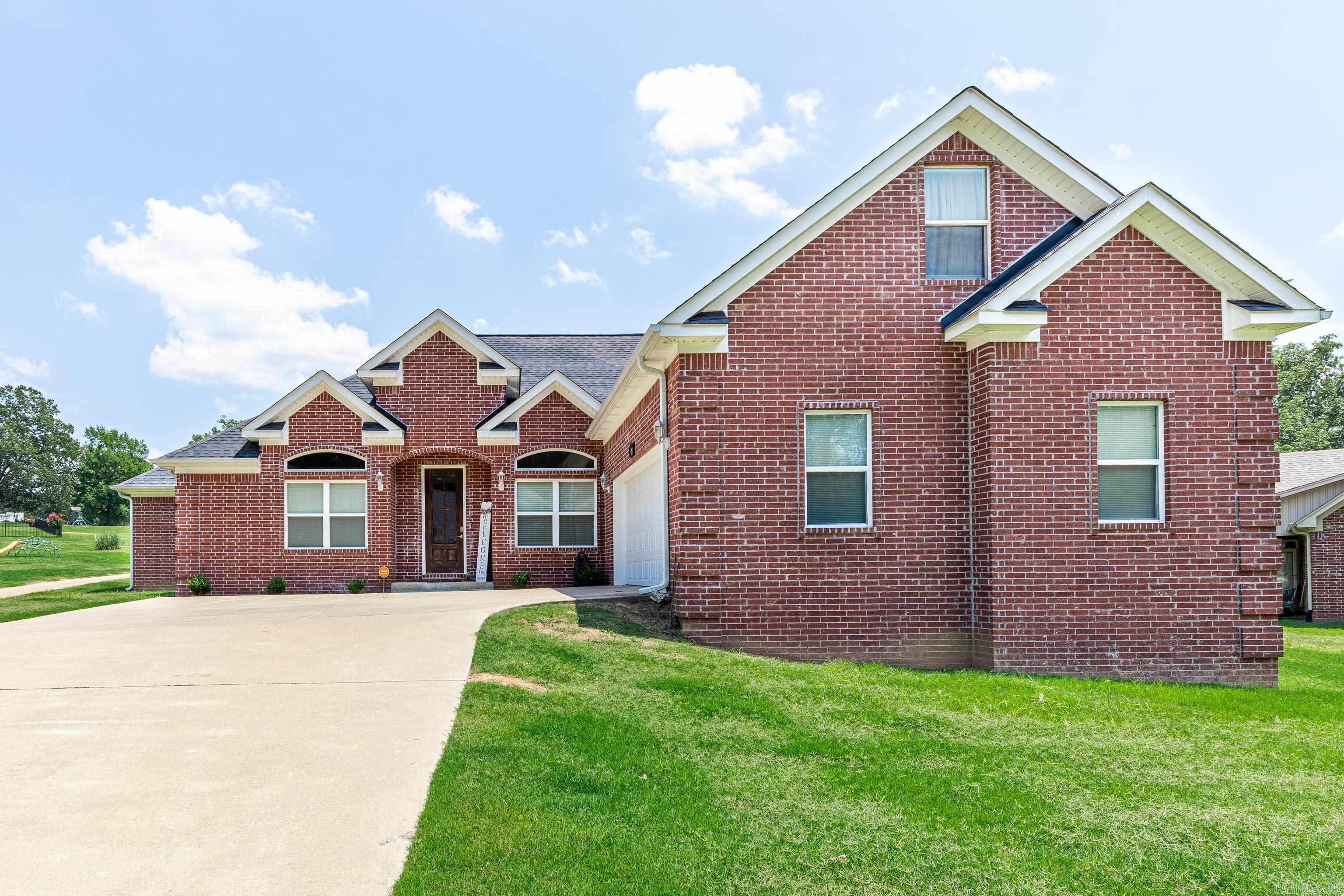SILVER SPRINGS - Residential