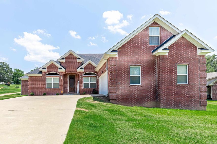 Don't miss this less than 4 year old, GOLF COURSE FRONT, 4 bed, 2 bath, 2629+-sqft home, WITH EXTRA BONUS ROOM!! Bonus room has closet and mini-split, Custom built projector screen and projector, if door were added could be 5th bedroom. With all of todays modern finishes and color scheme, it's a MUST SEE! A pantry with more space than could be needed, side entry garage, covered back porch and a green right near the backyard, this home leaves little to be desired. Granite counters throughout, tons of natural light, and a floor plan that was extremely well thought out! Spacious laundry, mud room, and much more! Golf out your backdoor and cool off in the neighborhood pool after! Neighborhood also has newly remodeled pickleball courts and active pickleball community! Fidelity in the process of installing fiber internet, ATT has normal wired internet currently. Vivint security system and invisible dog fence to convey with home. Agents See Remarks and Showing Remarks