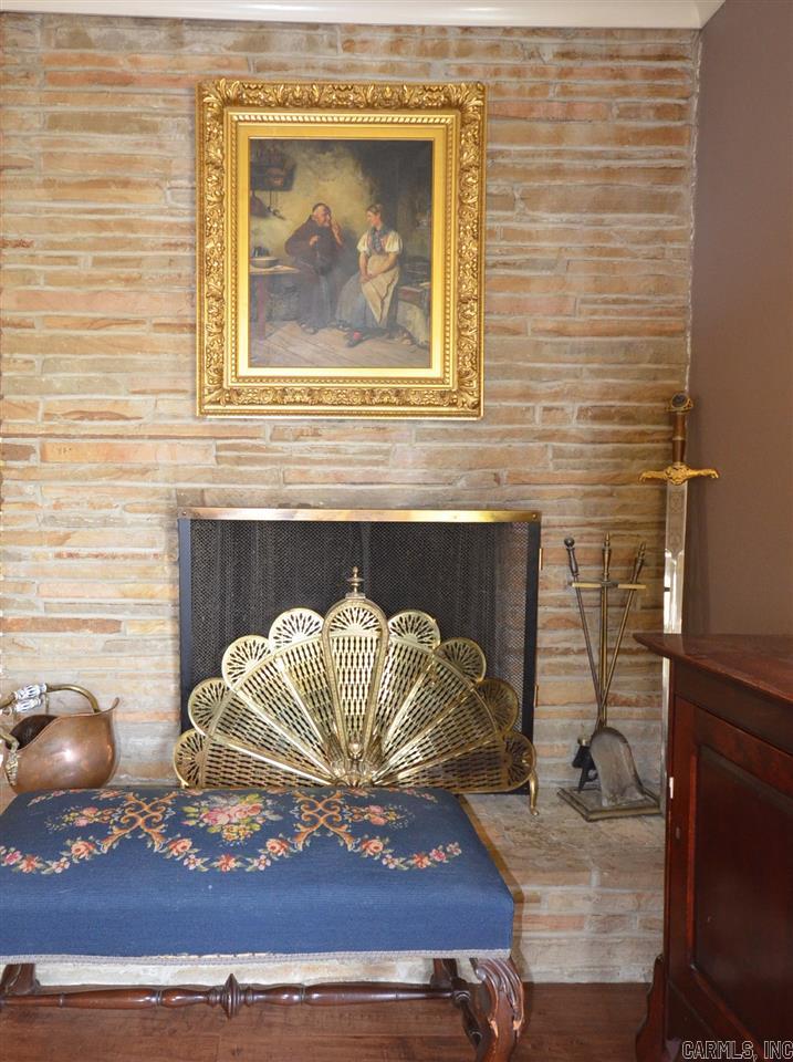 SHANNON HILLS s - Residential