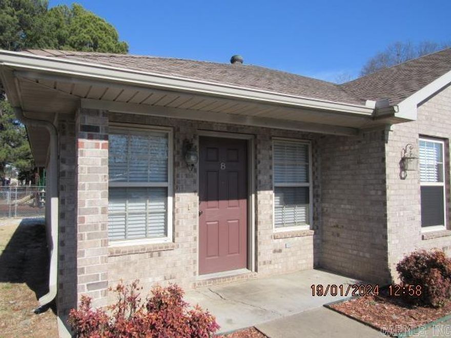 Well maintained Bethany Gardens Townhomes! 2 spacious bedrooms, 2 full baths, 2-inch blinds throughout, large open living room, galley style kitchen with granite countertops, all appliances including refrigerator & stackable washer & dryer. Water, sewer & trash are included! All electric. ***PLEASE NOTE WE DO NOT ADVERTISE ON CRAIGSLIST OR FACEBOOK MARKETPLACE. ANY LISTING OF OURS SEEN IS A SCAM!!!***