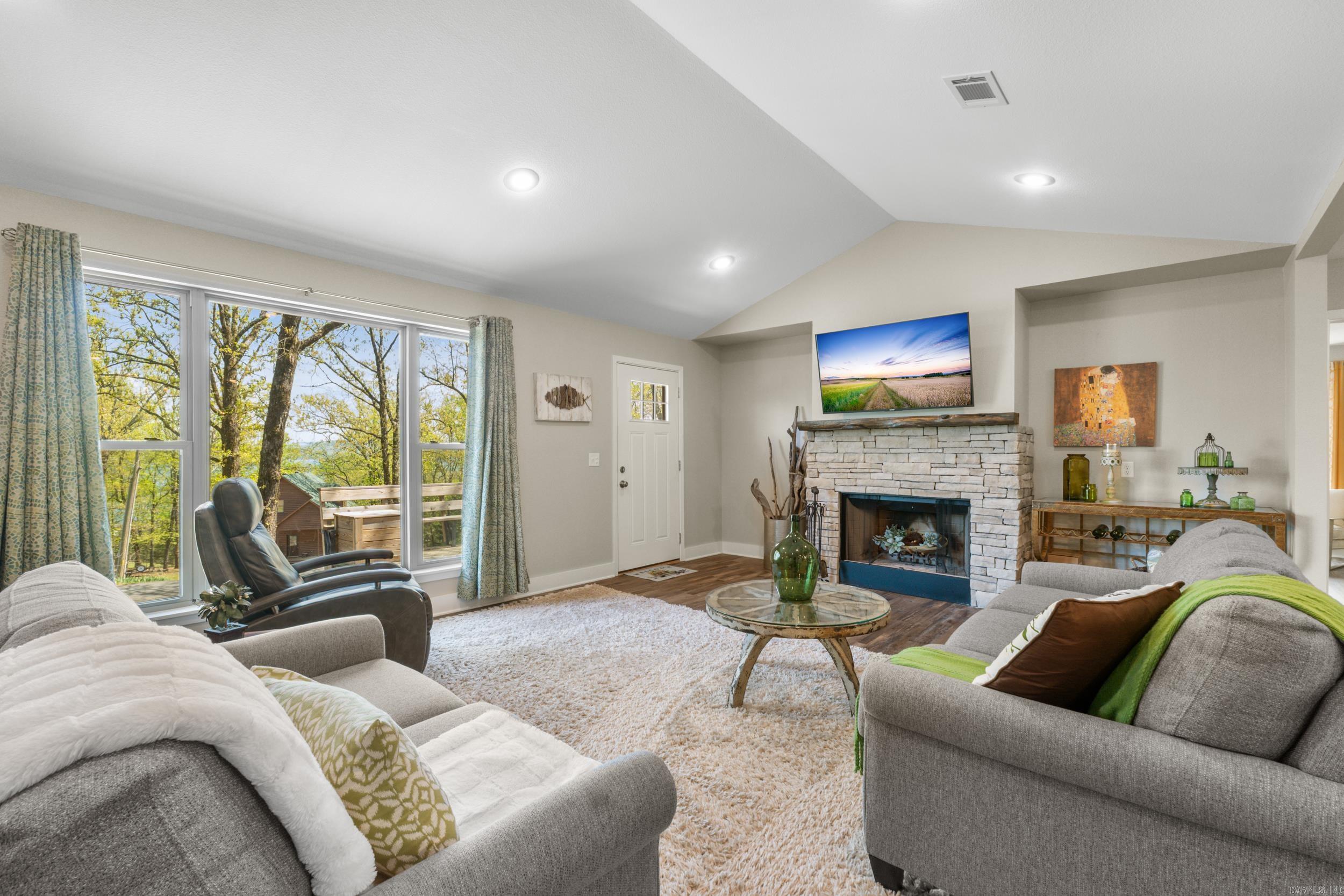 DRIFTWOOD SHORES ESTATES - Residential