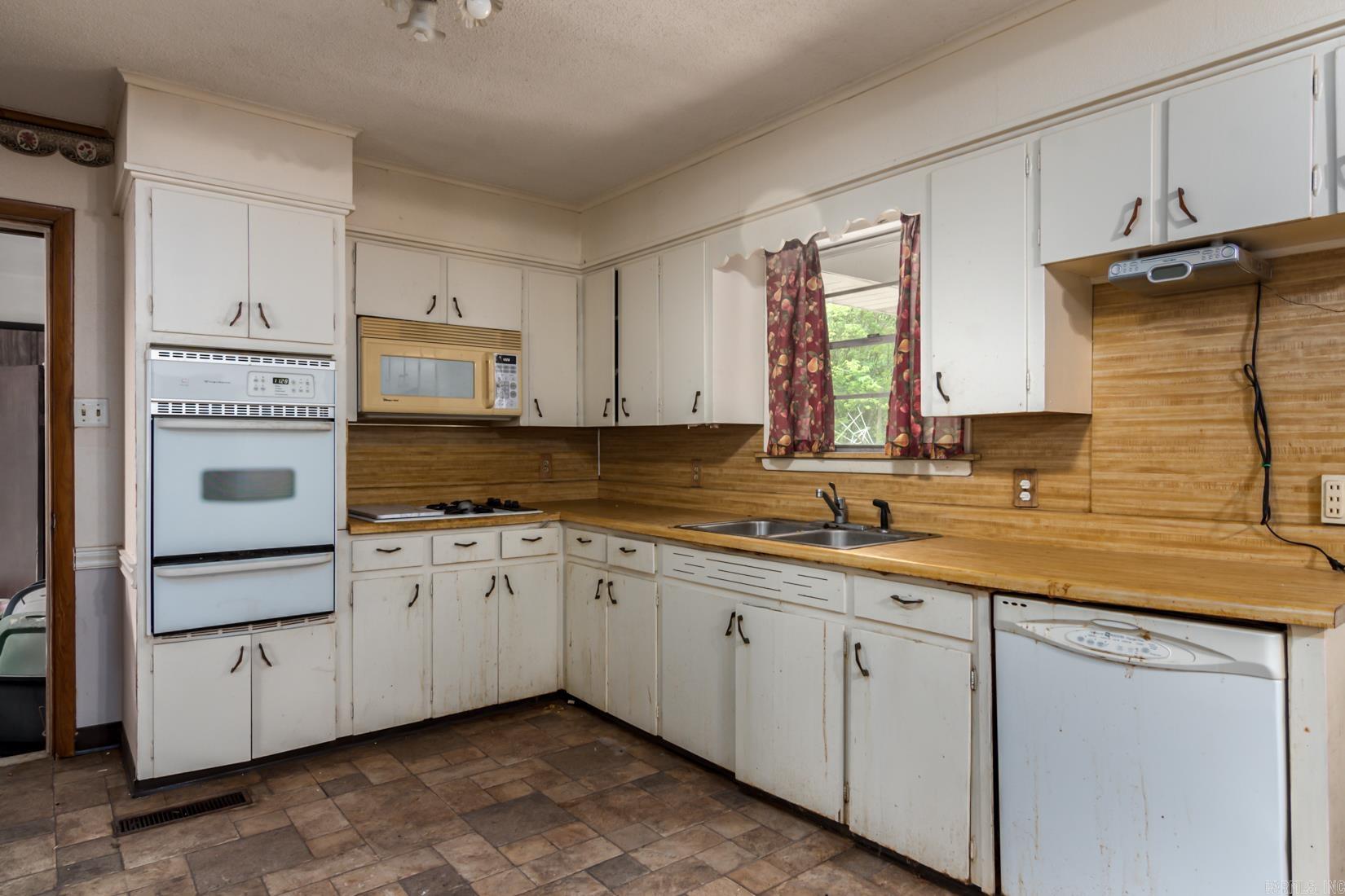 Gloecker Acres - Residential