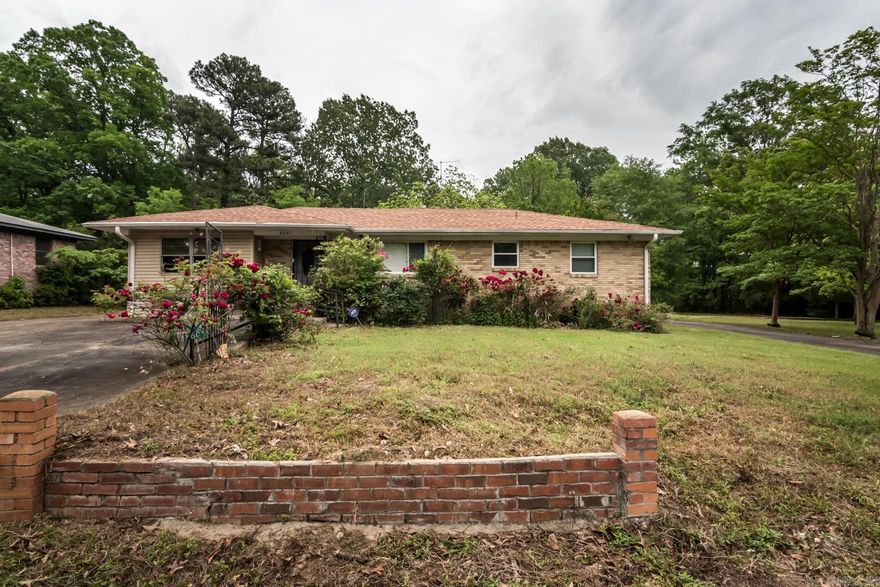 3 Bedroom/2 Bathrooms, 2 living areas, breakfast area in kitchen, office area, closed in garage/bonus room not included in square footage, original hardwood flooring on 1.72. acres.   Agents, see Agent Remarks. Utilities are not actively on. To be sold as-is.  Listed individually but can be sold with: 8801 Dreher Lane 8515 Dreher Lane 8511 Dreher Lane  Seller is asking for Highest and Best offers no later than 3PM on Wednesday, 5/29/2024.  Seller will respond to offers no later than 1PM on Thursday, May 30, 2024.