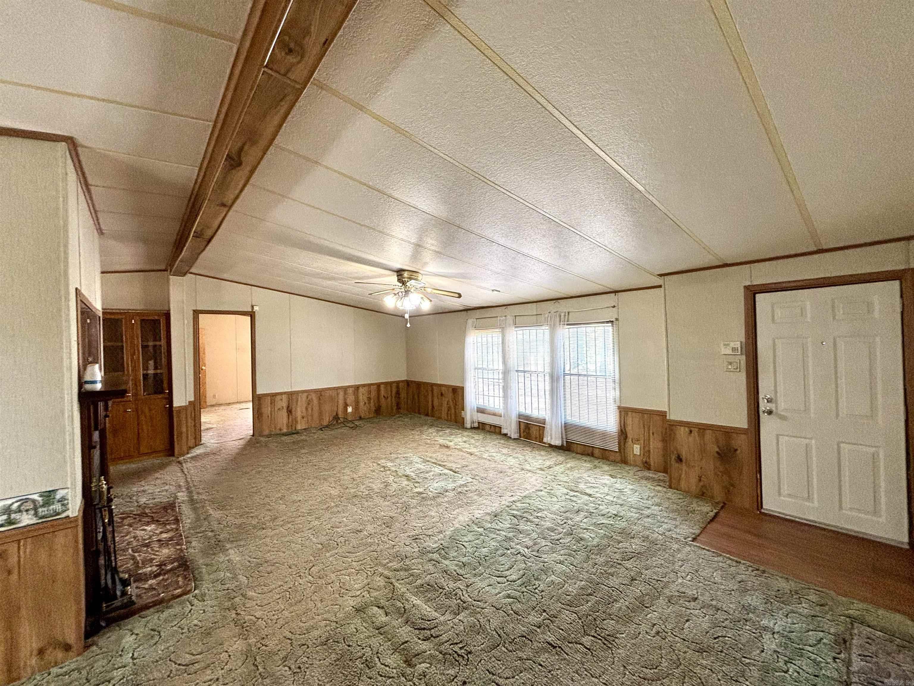 MAPLE CREEK FARMS - Residential