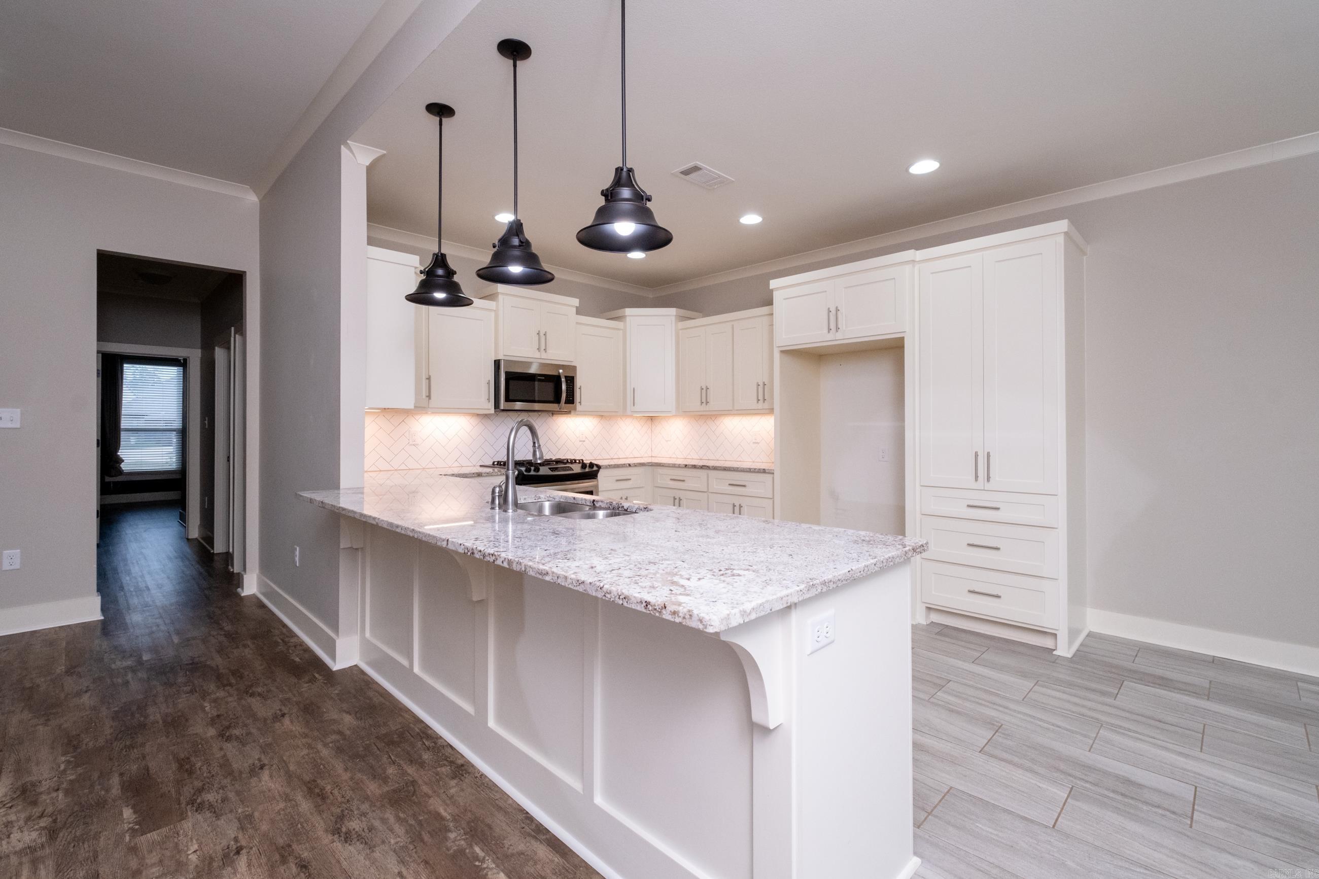 LOCHRIDGE ESTATES - Residential