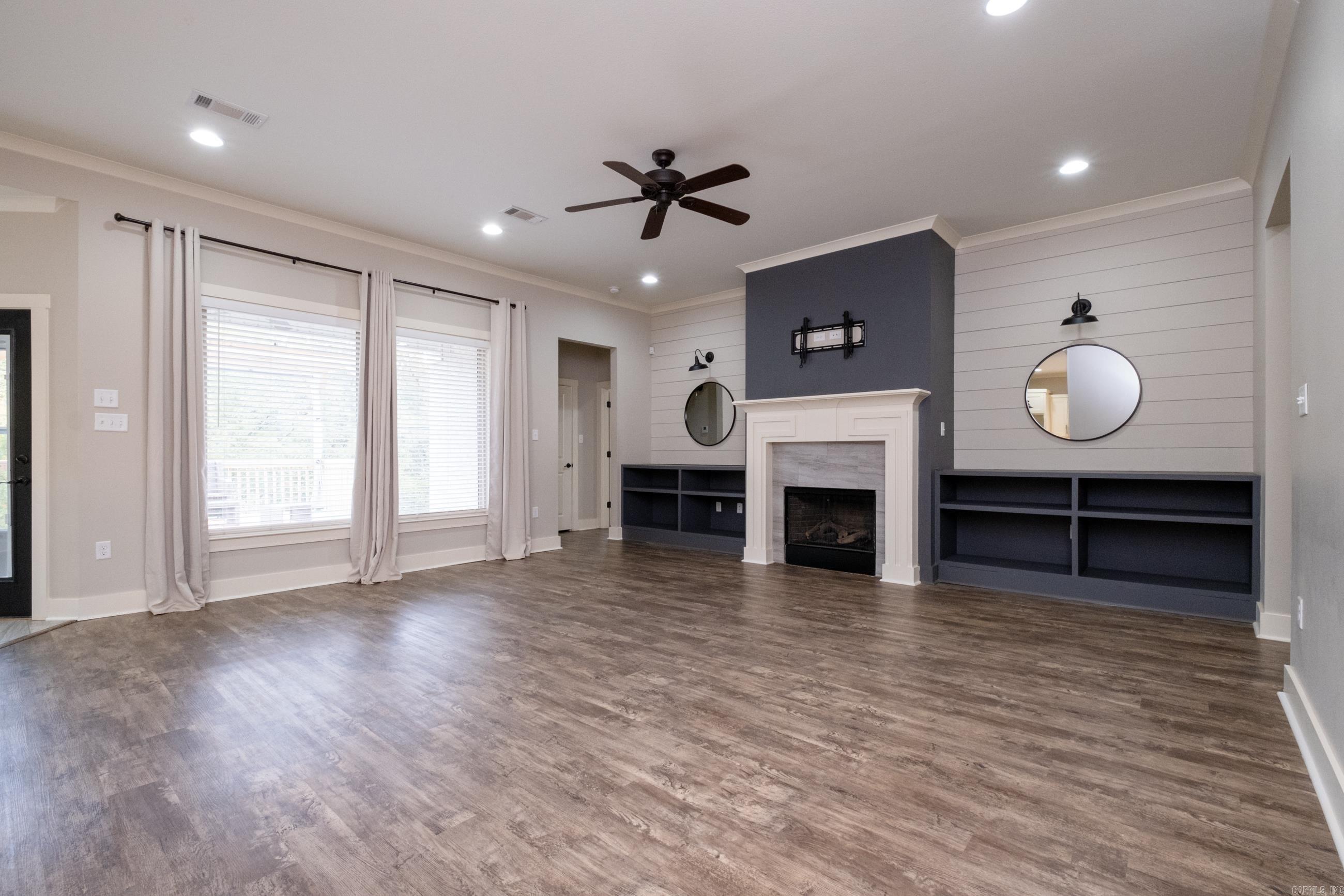 LOCHRIDGE ESTATES - Residential