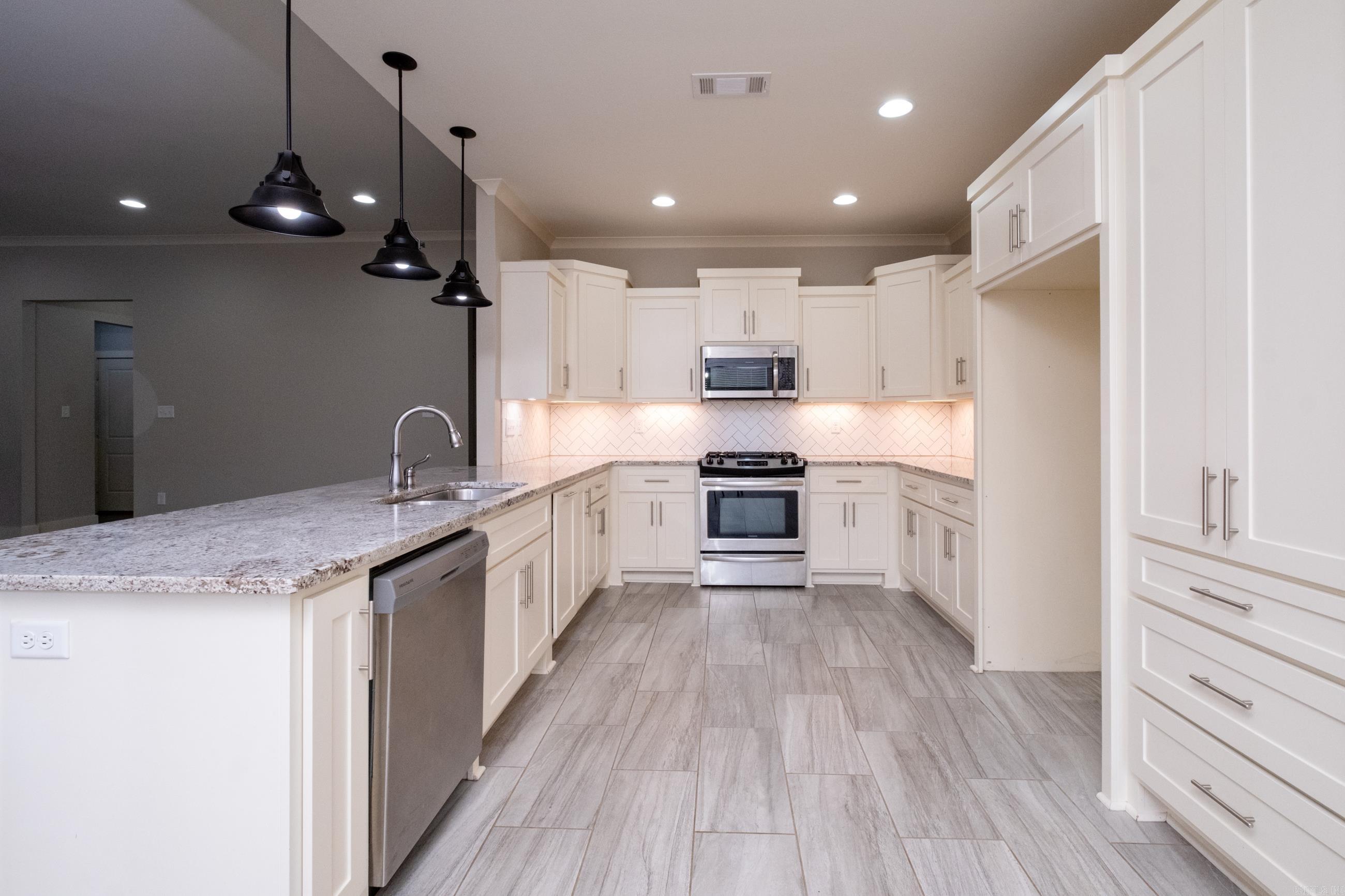 LOCHRIDGE ESTATES - Residential