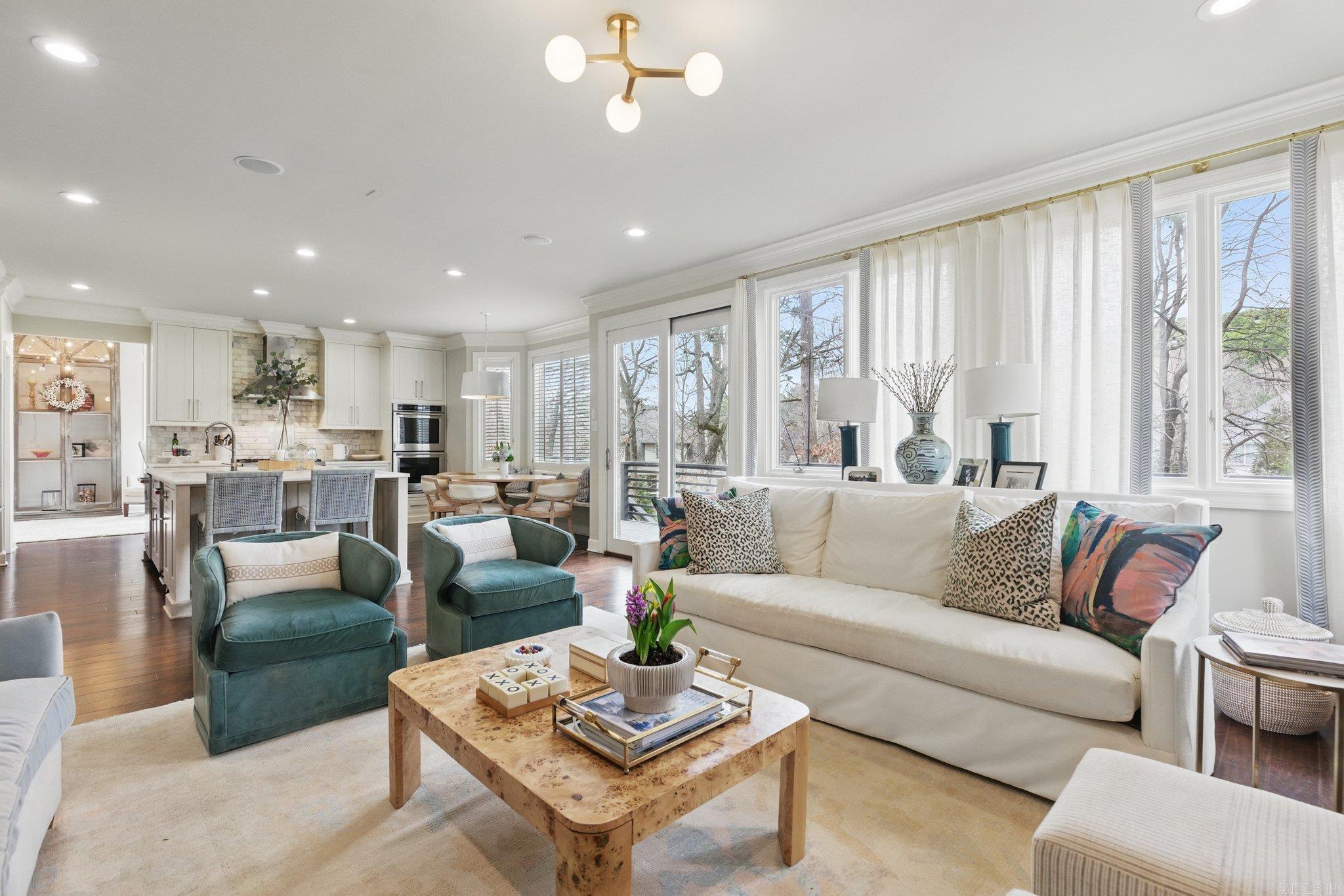 LONGLEA - Residential