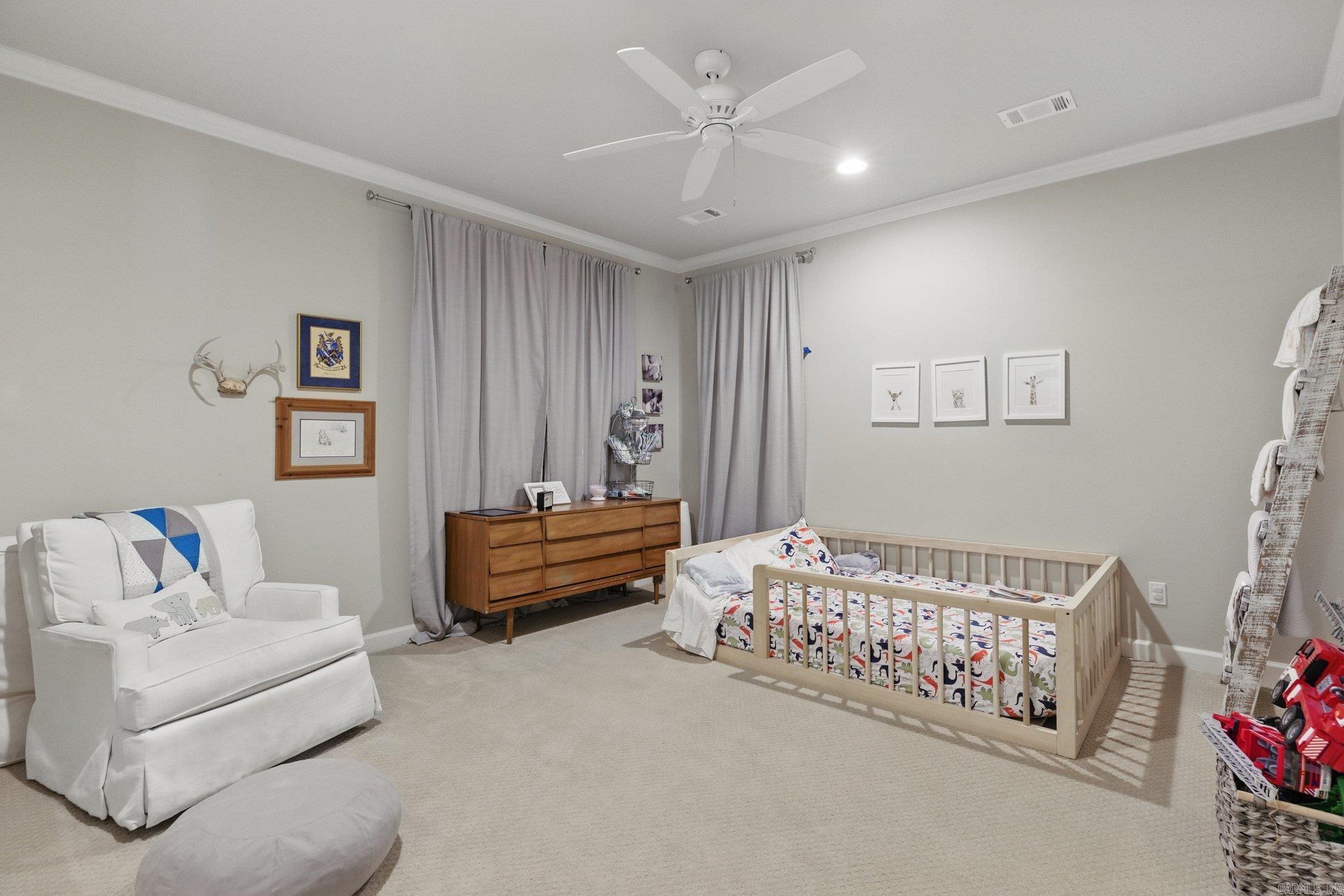 LONGLEA - Residential