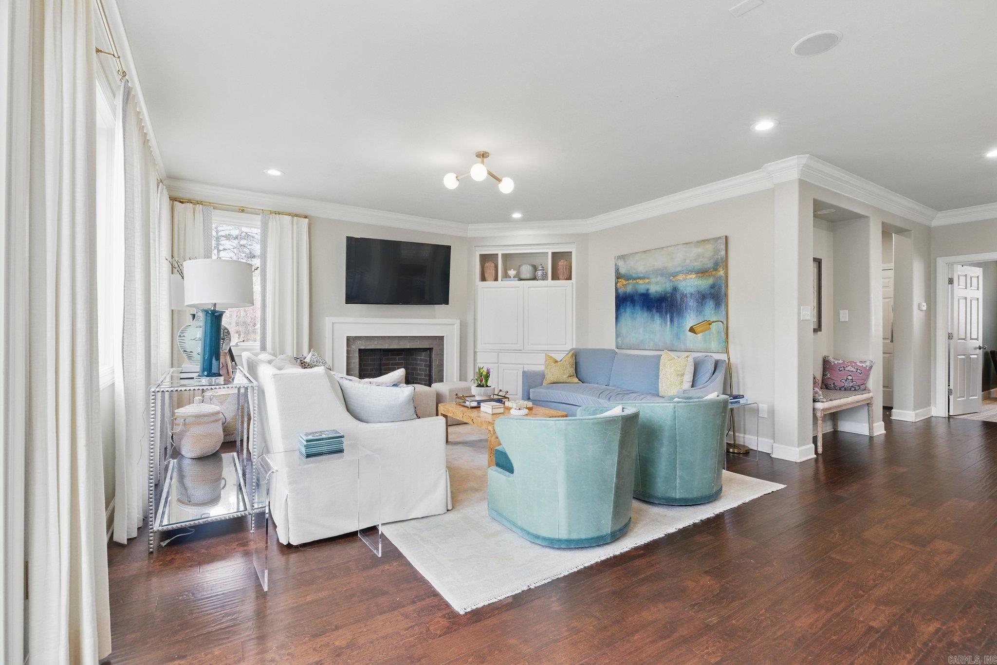 LONGLEA - Residential