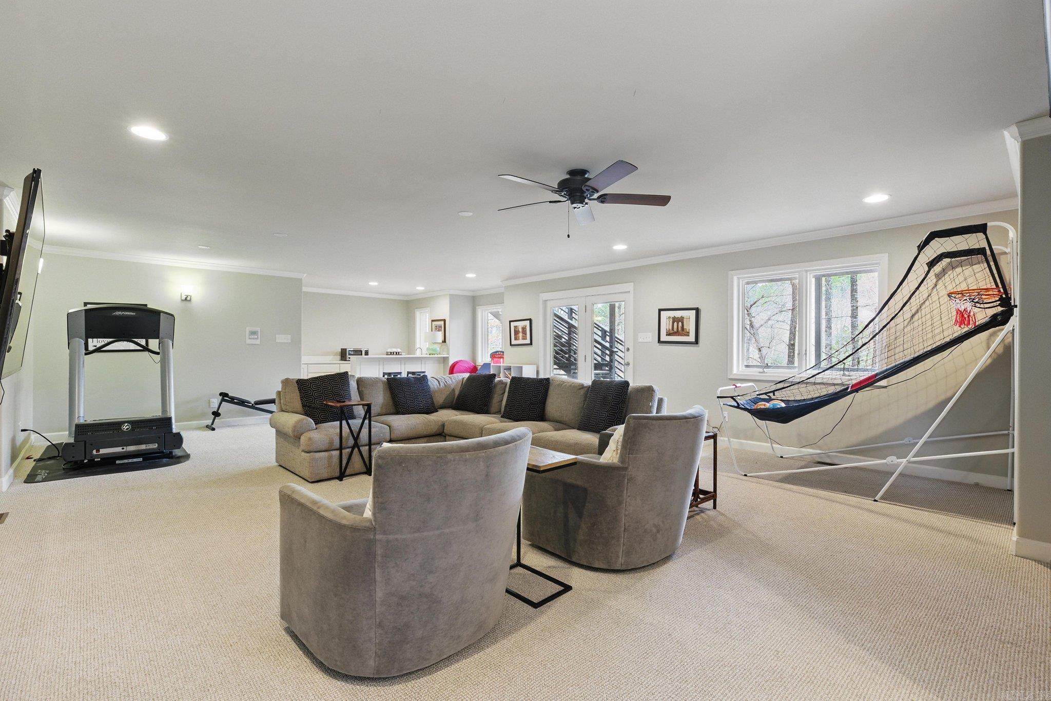 LONGLEA - Residential