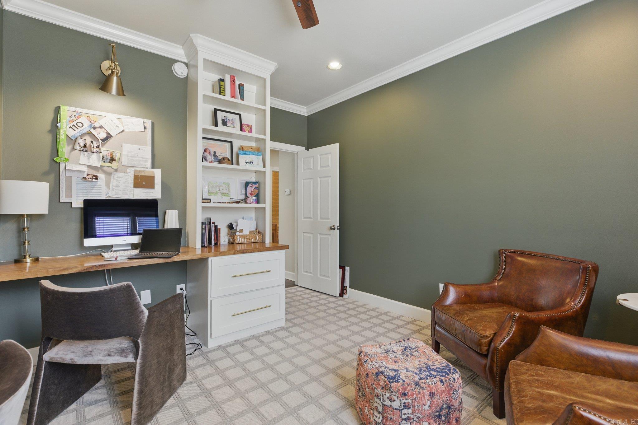 LONGLEA - Residential