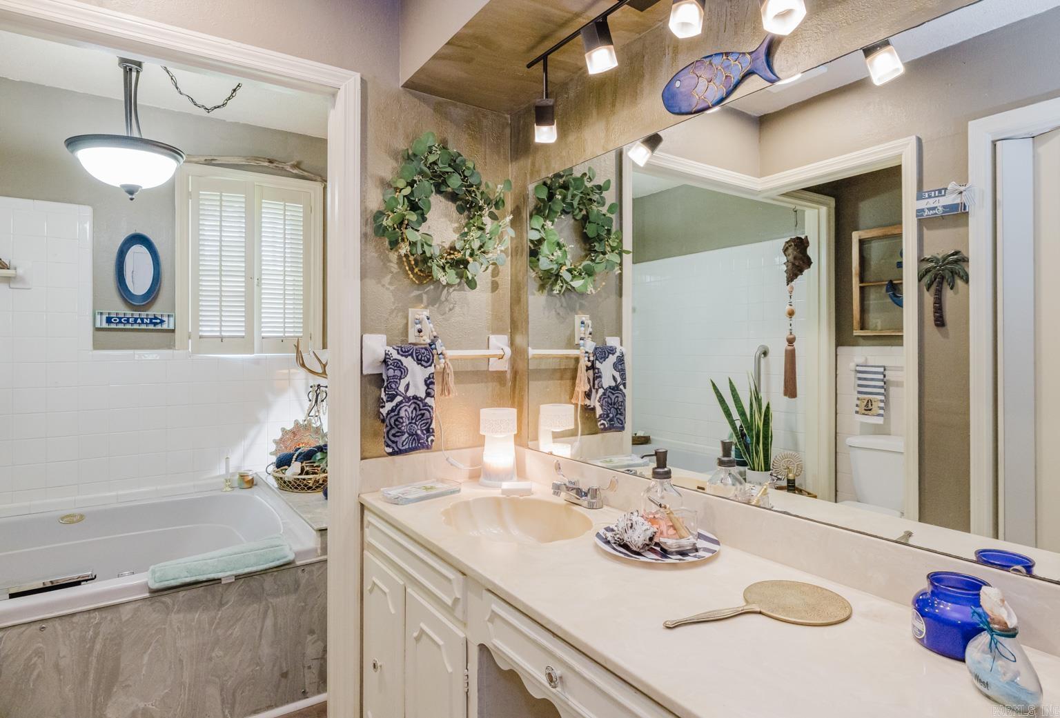 AUBREY ALLEN - Residential