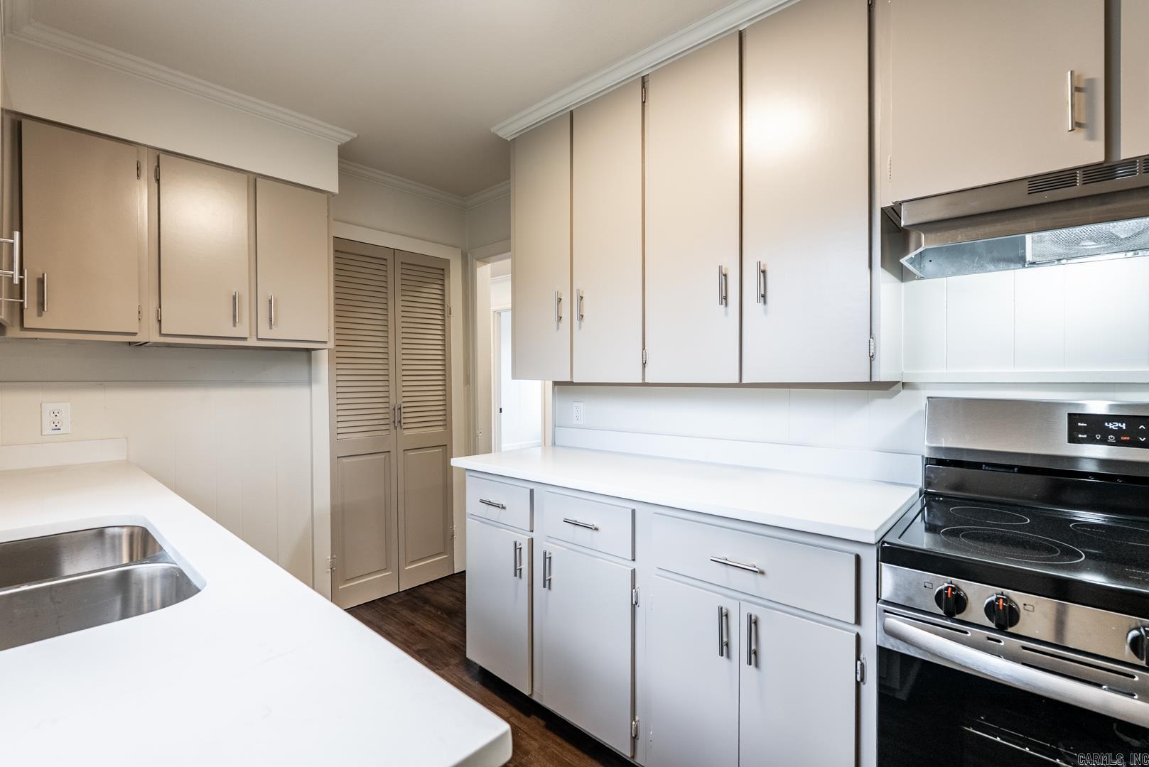 CHERRY & COX - Residential