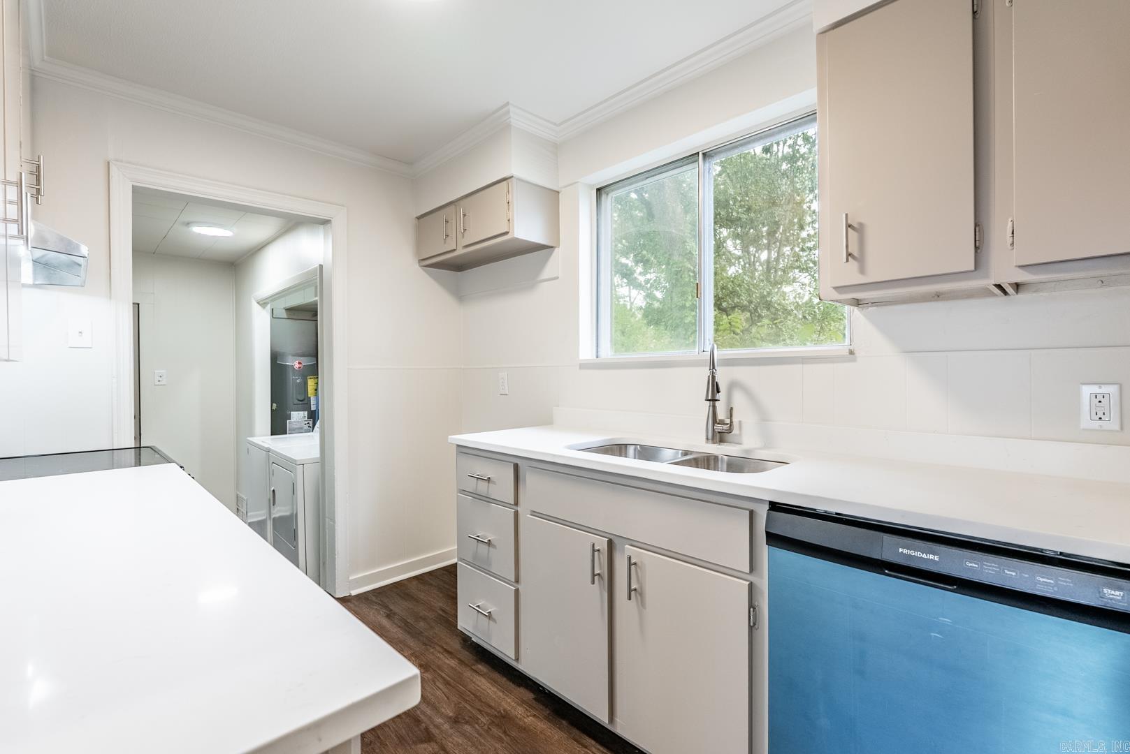 CHERRY & COX - Residential