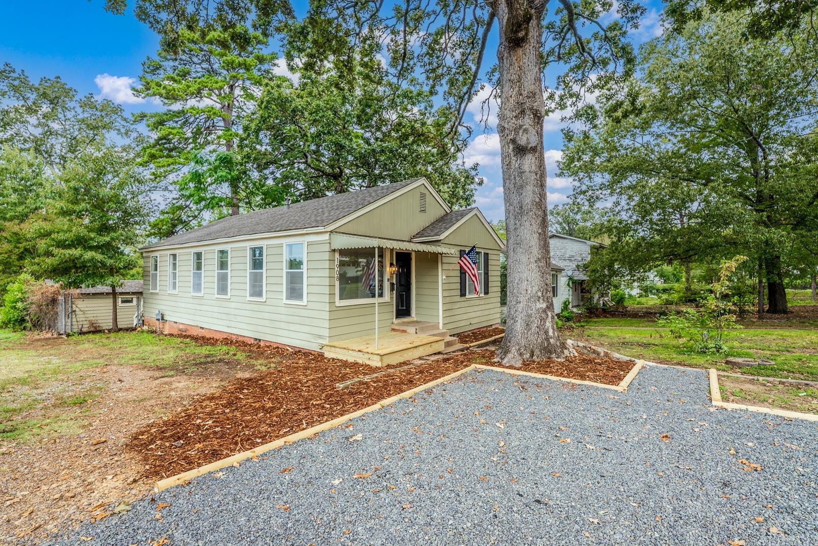 CHERRY & COX - Residential