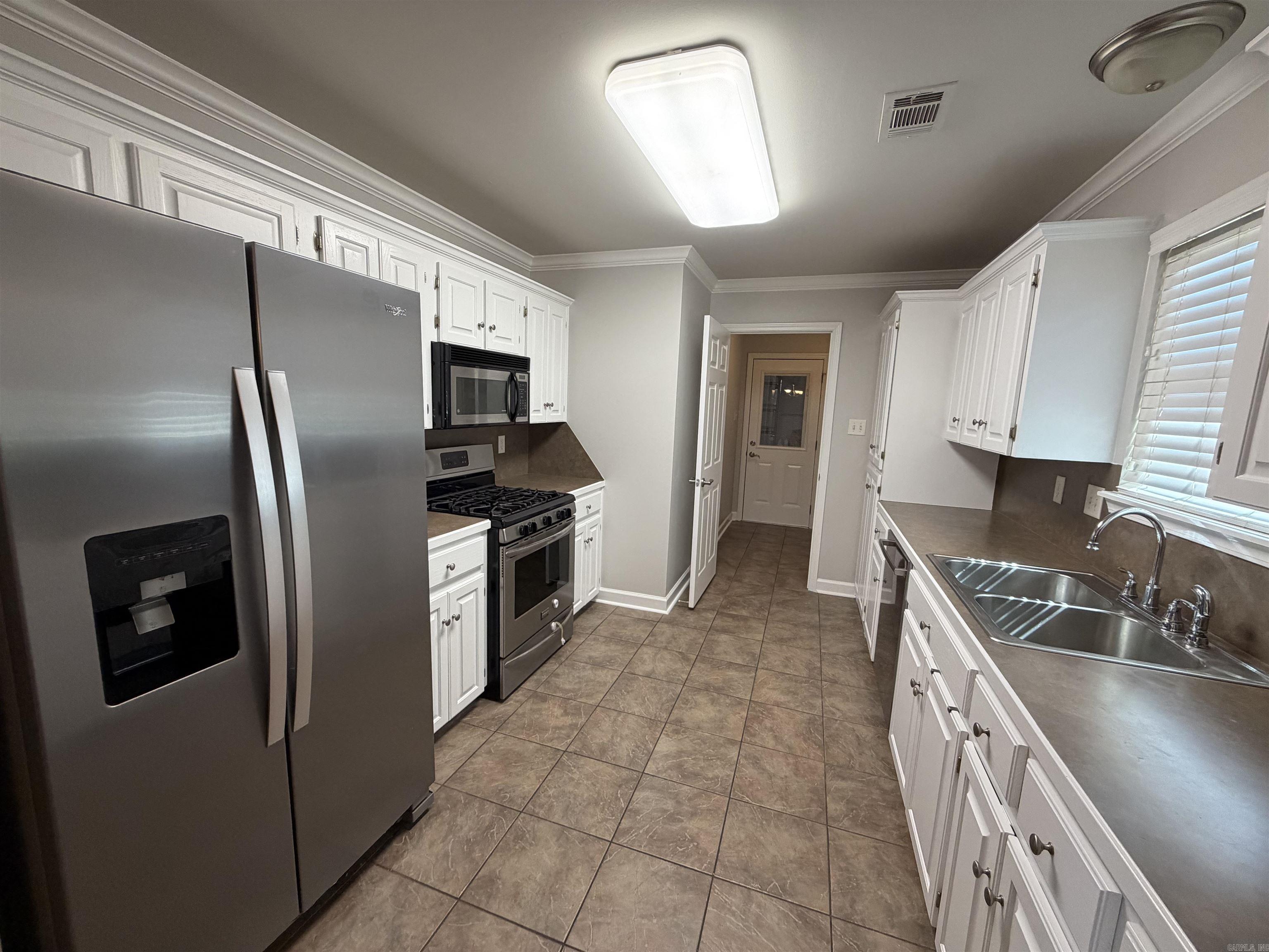 MEADOWLAKE - Residential