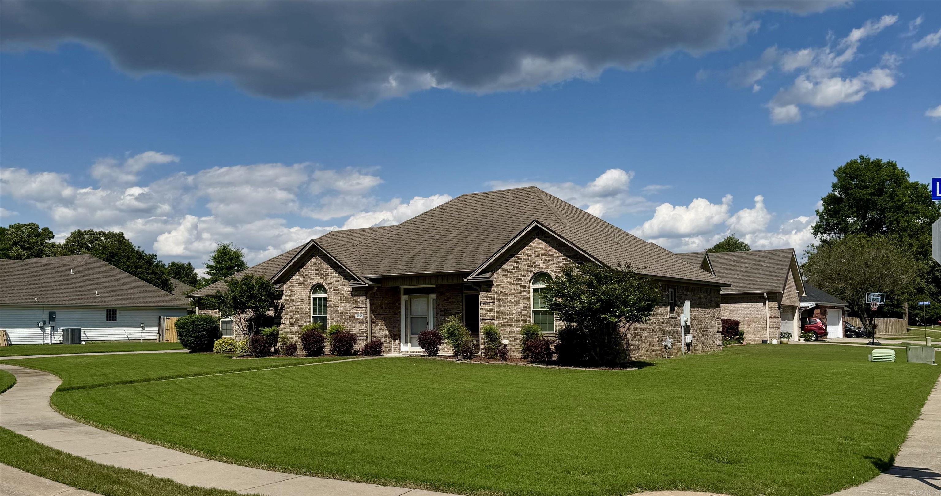 MEADOWLAKE - Residential
