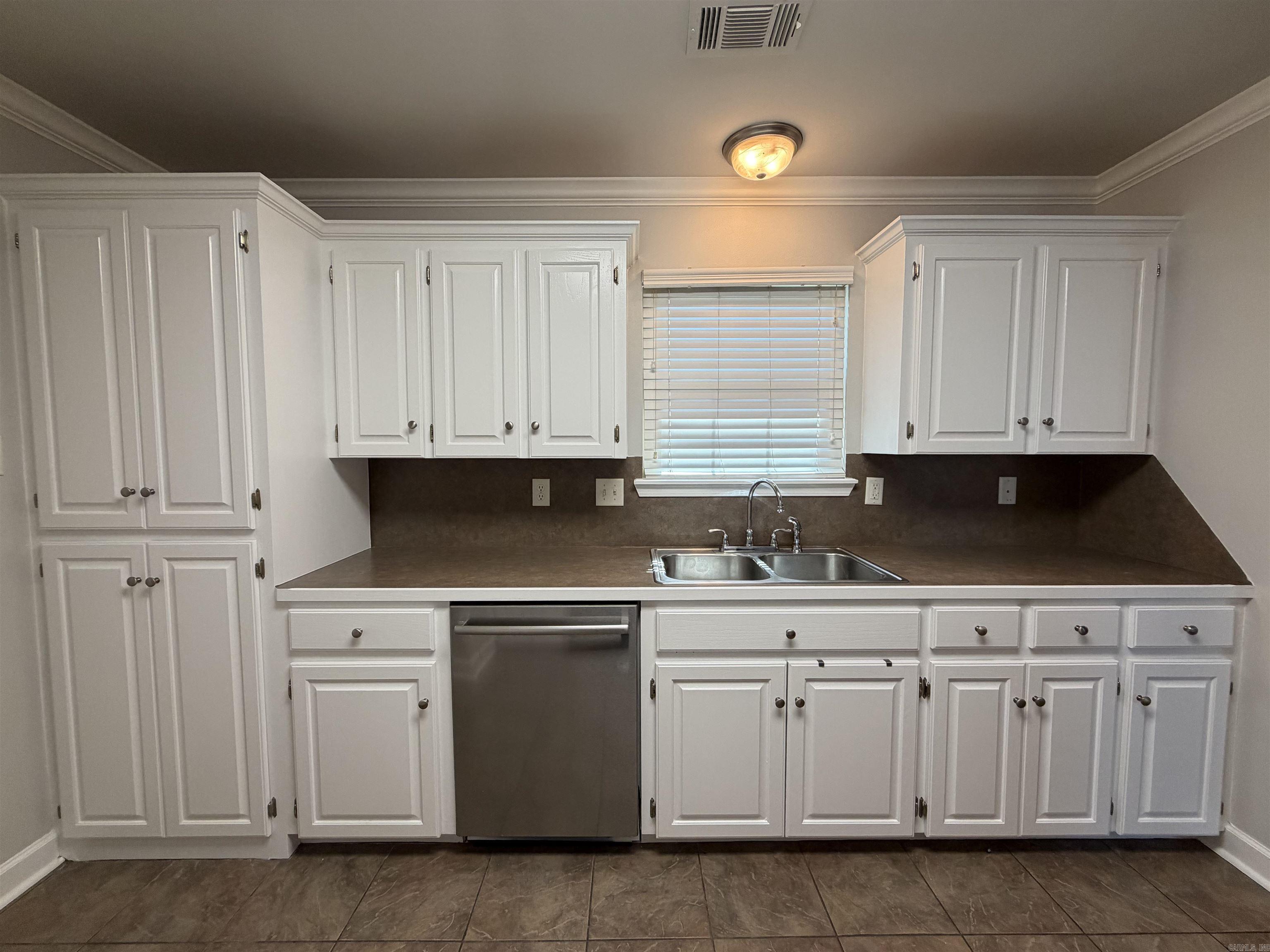 MEADOWLAKE - Residential