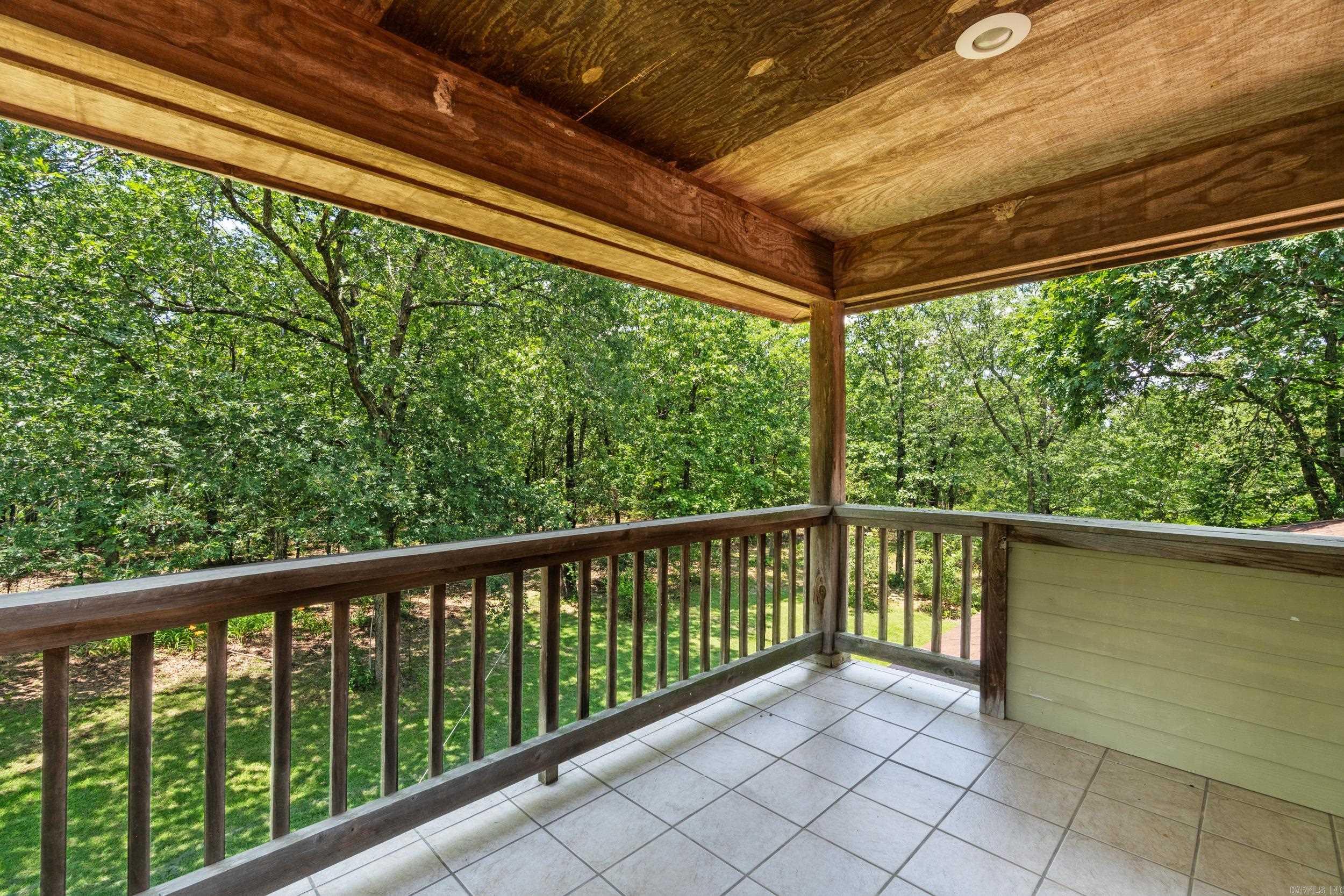 OLD MILL POND ROUND MOUNTAIN - Residential