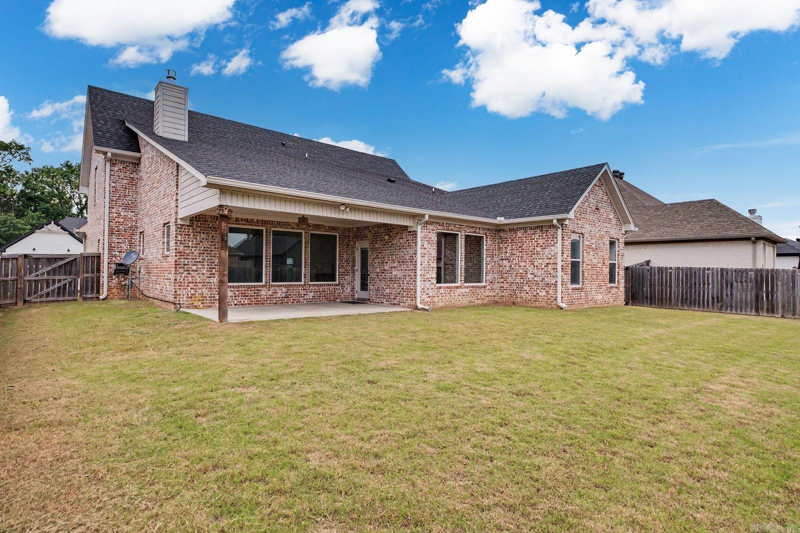 THE WOODS OF HURRICANE LAKE ESTA - Residential