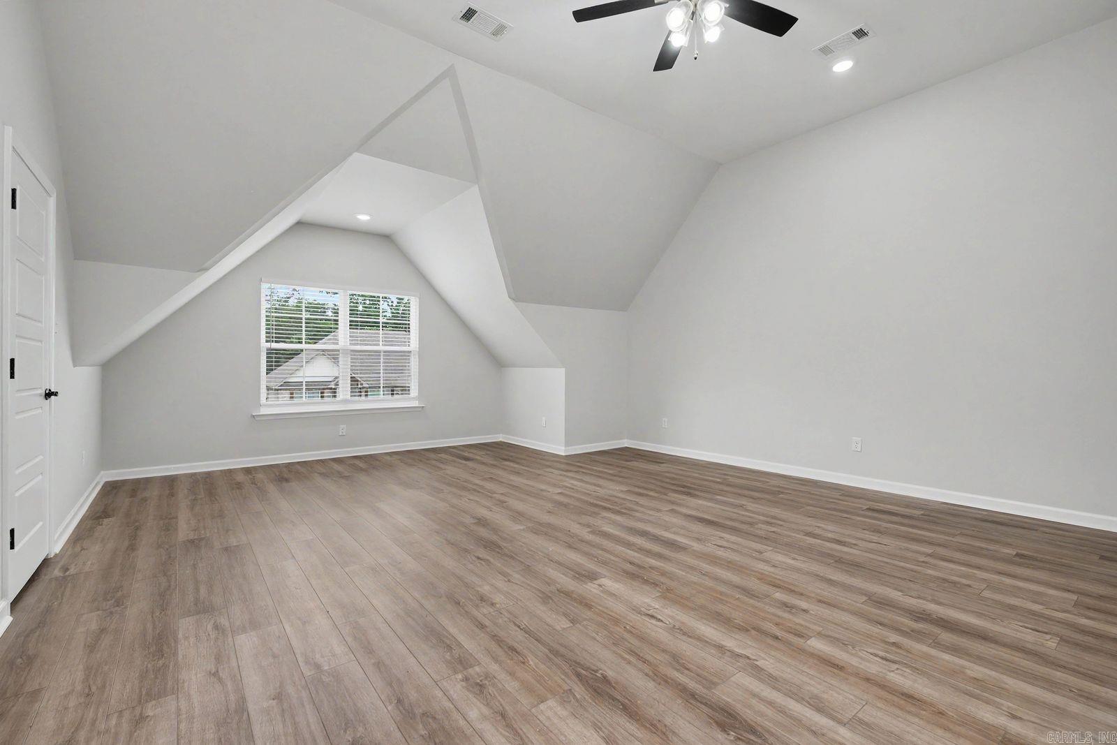 THE WOODS OF HURRICANE LAKE ESTA - Residential