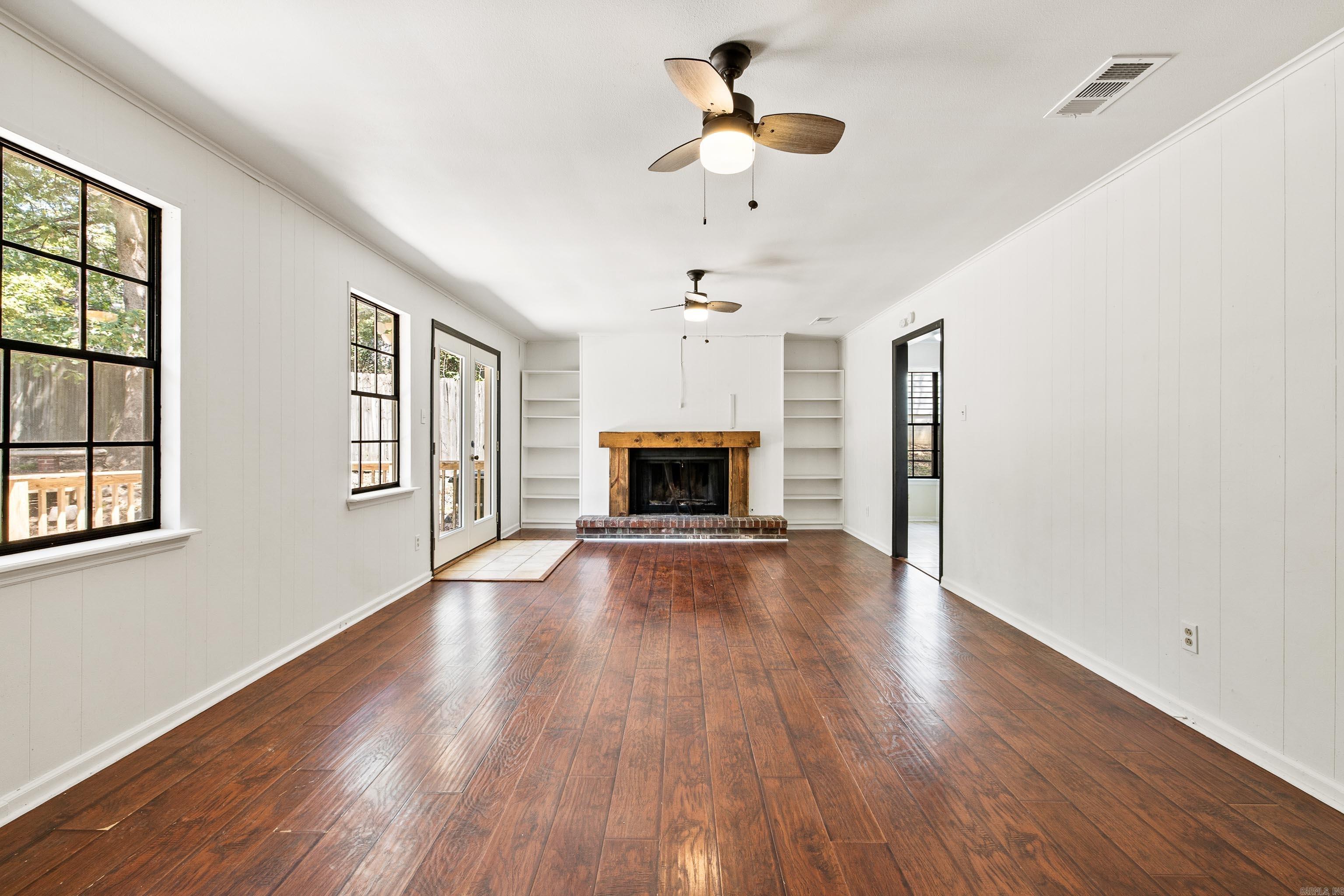 PLEASANT VIEW - Residential