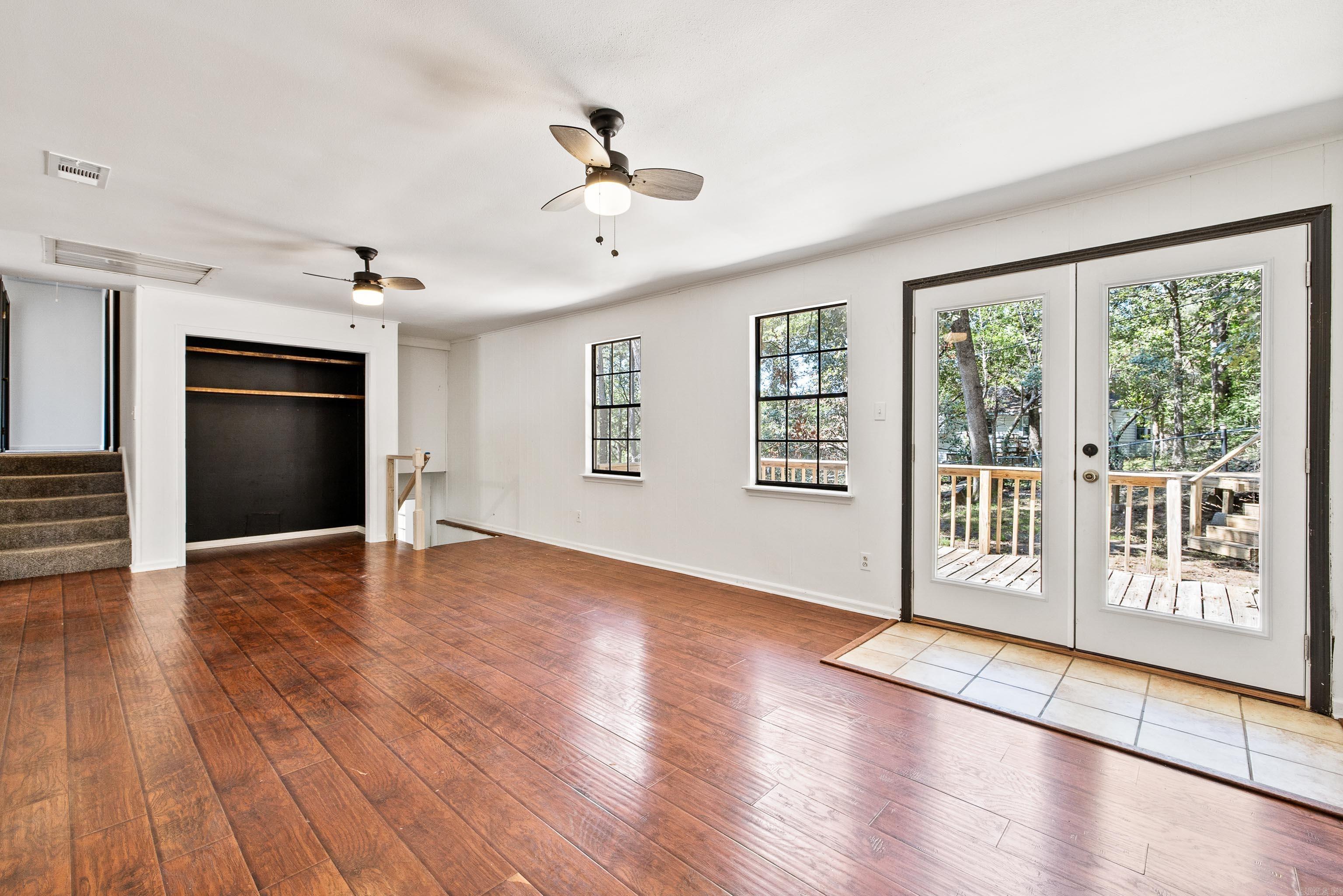 PLEASANT VIEW - Residential