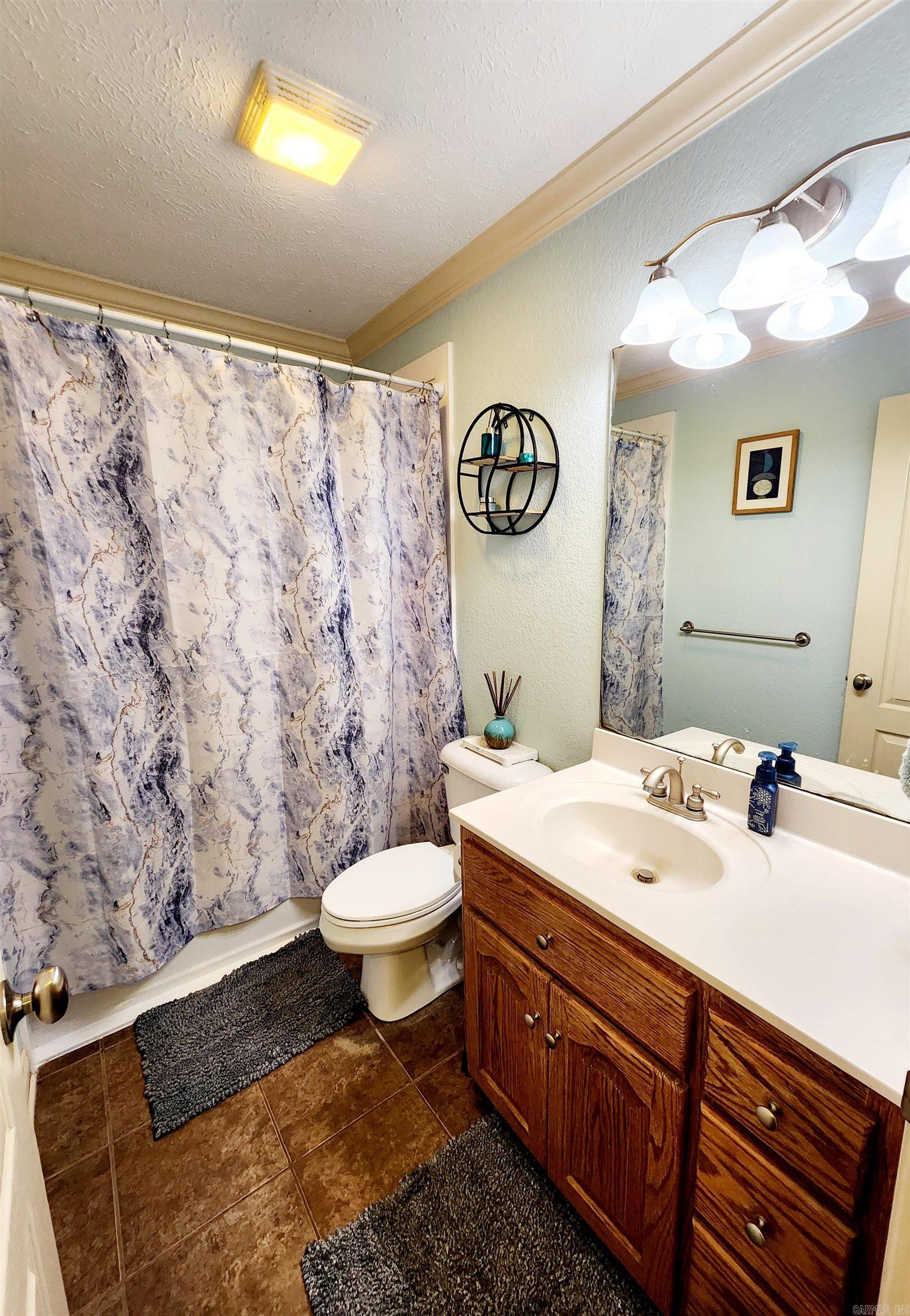 STONEHENGE PLACE - Residential