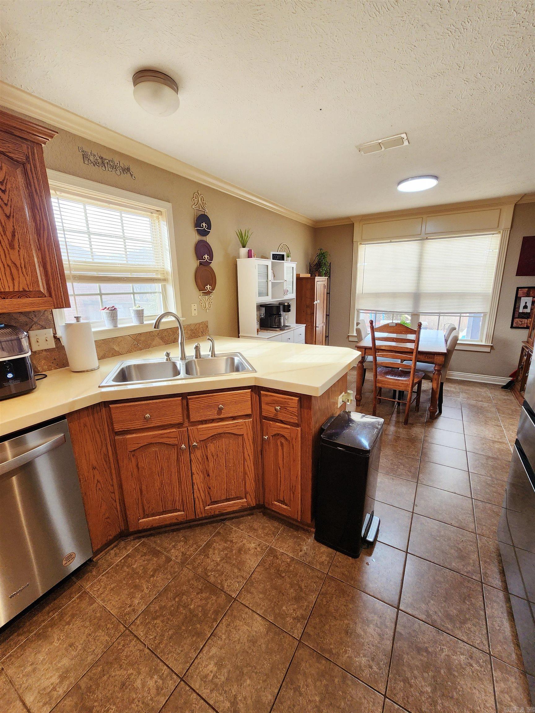 STONEHENGE PLACE - Residential