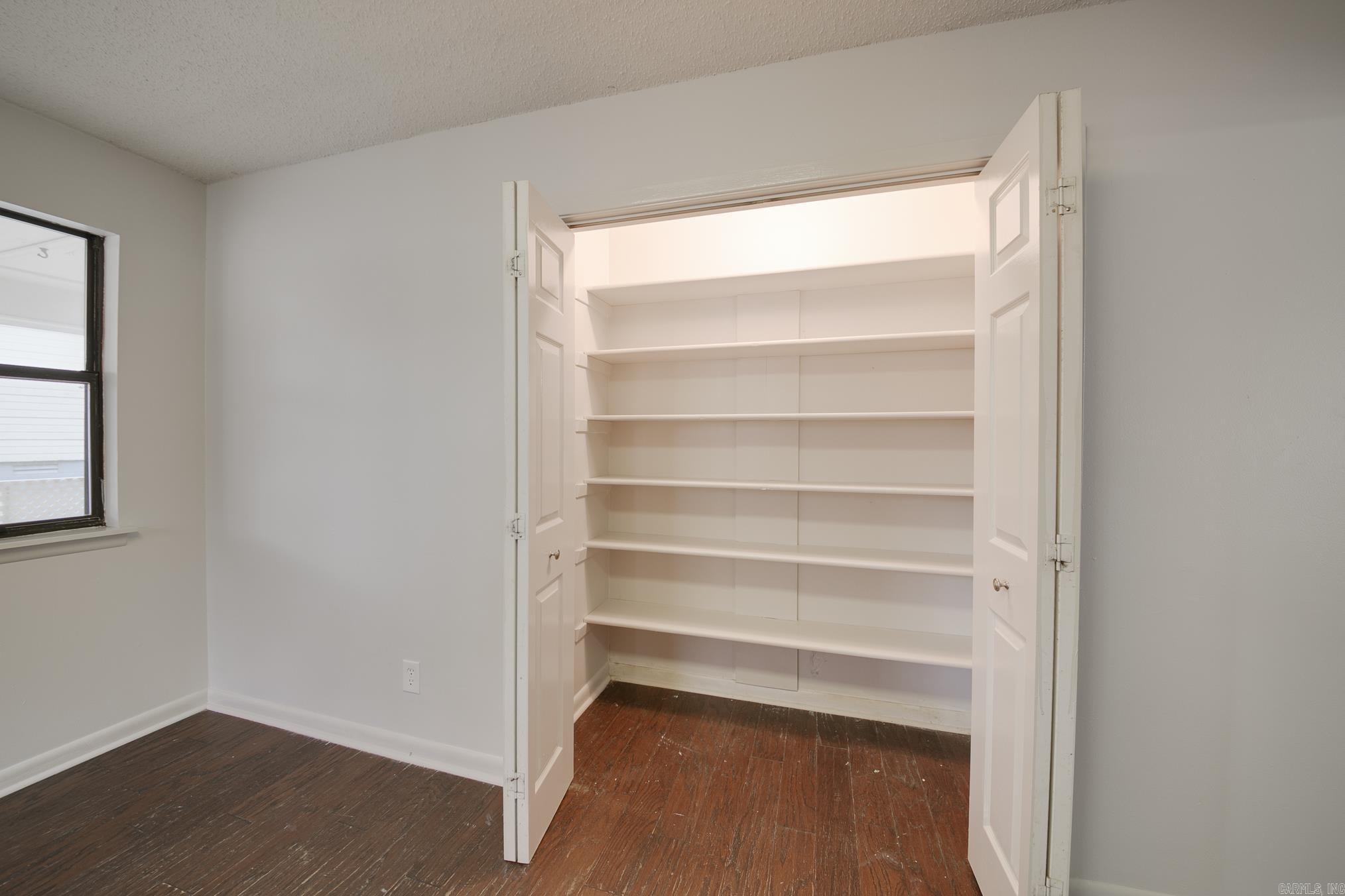 Shady Oaks - Residential Lease