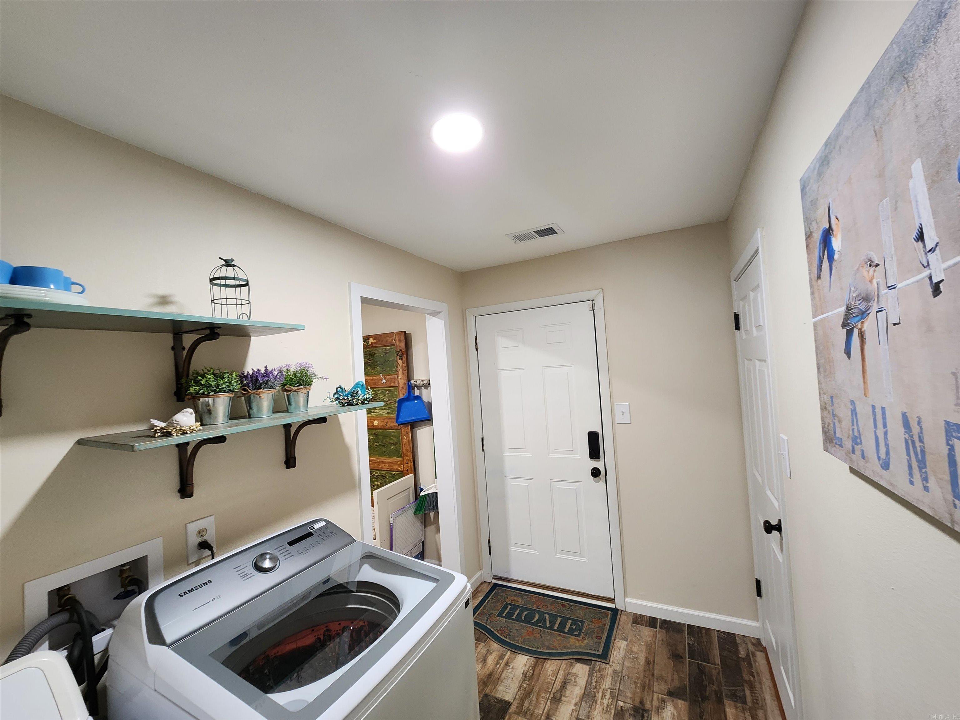 Lowe - Residential