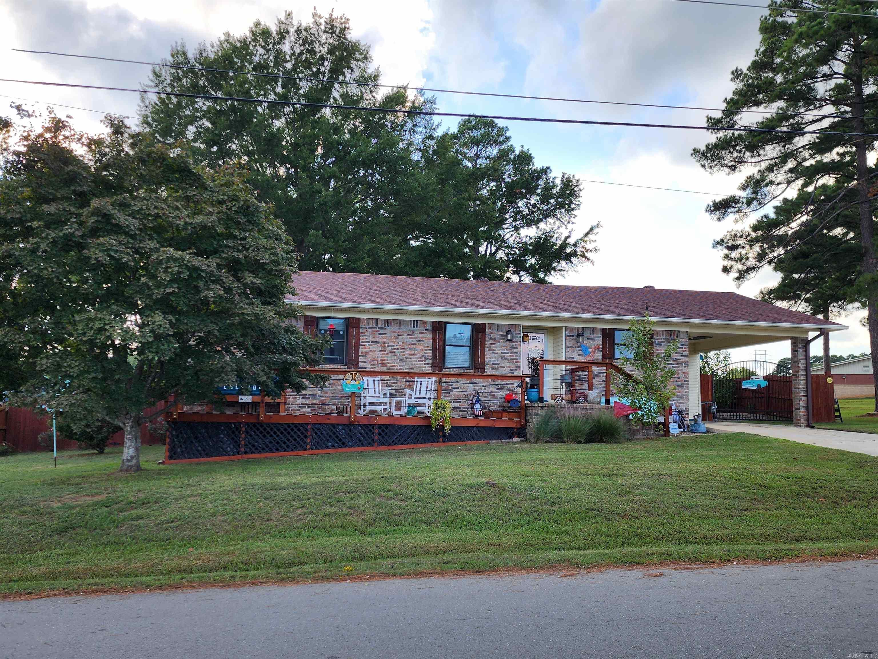 Lowe - Residential