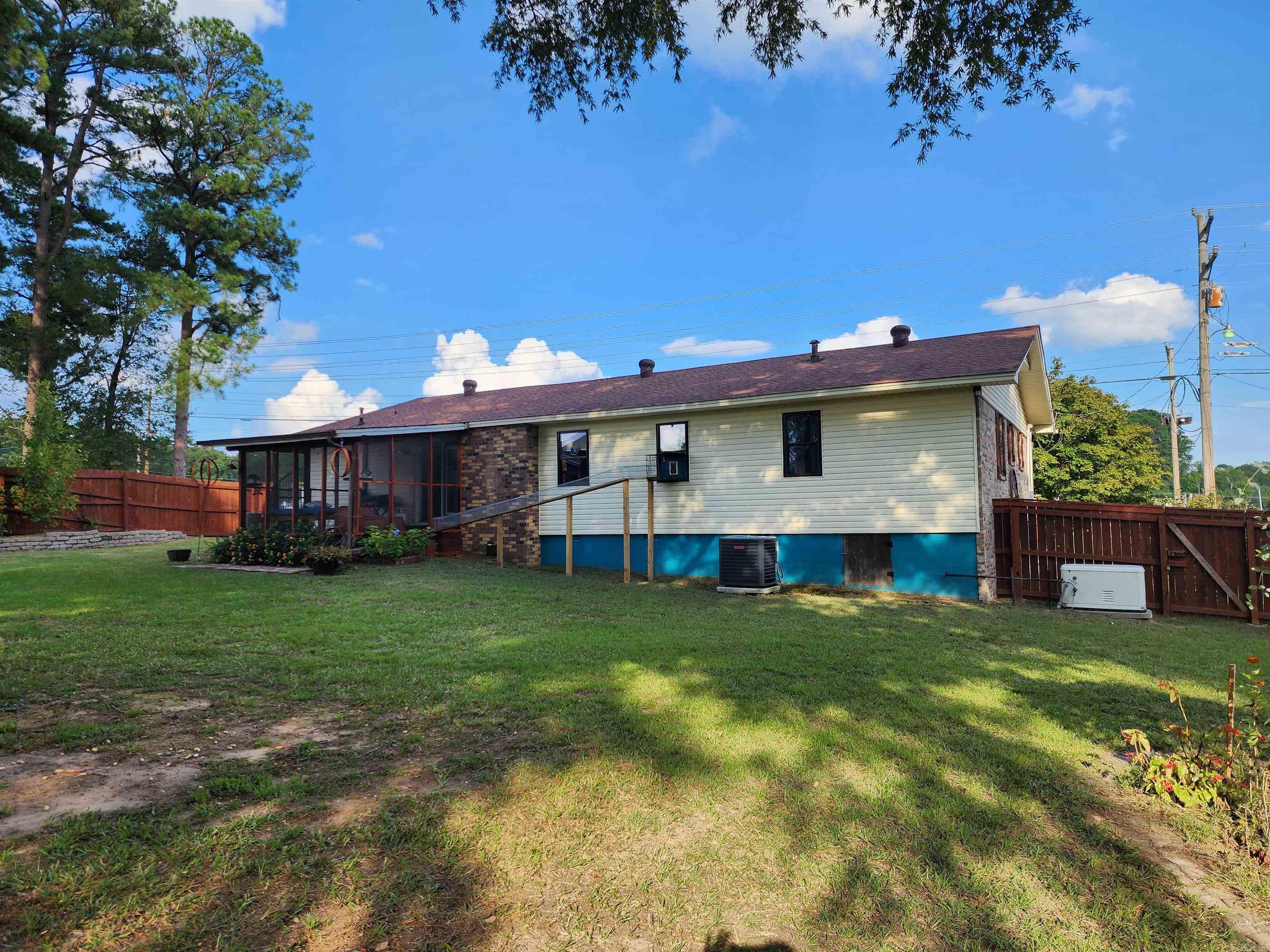 Lowe - Residential