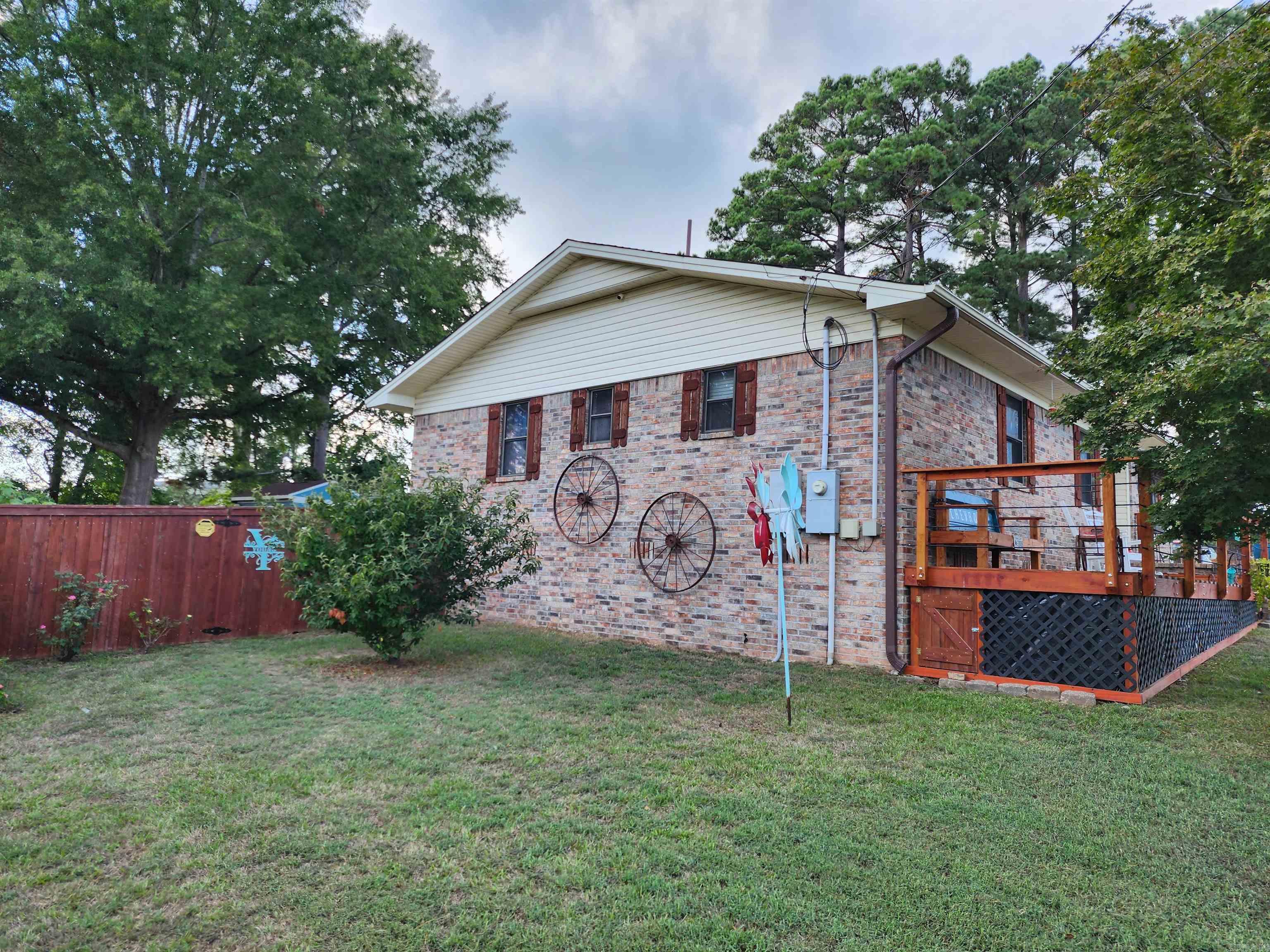 Lowe - Residential