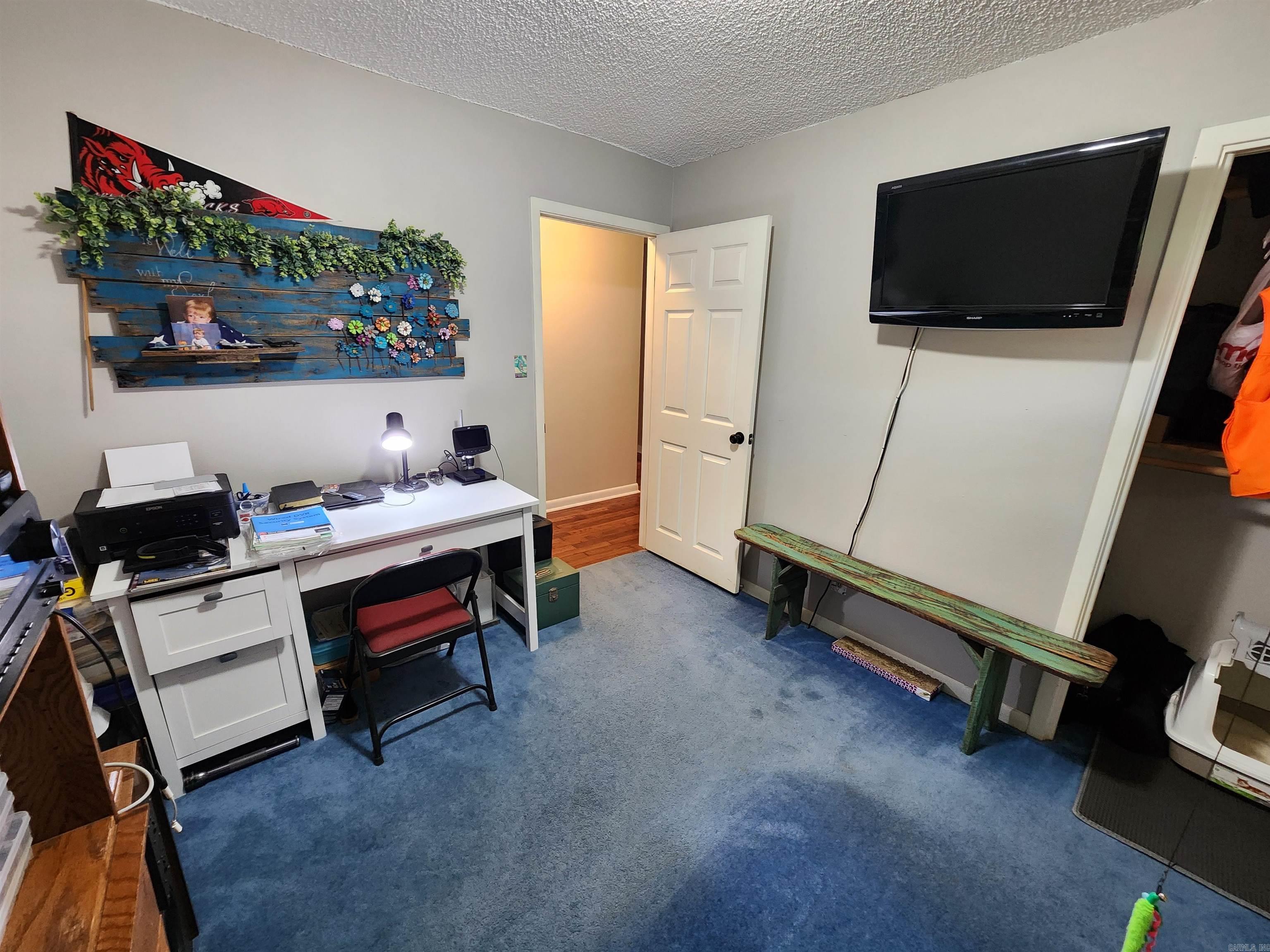 Lowe - Residential