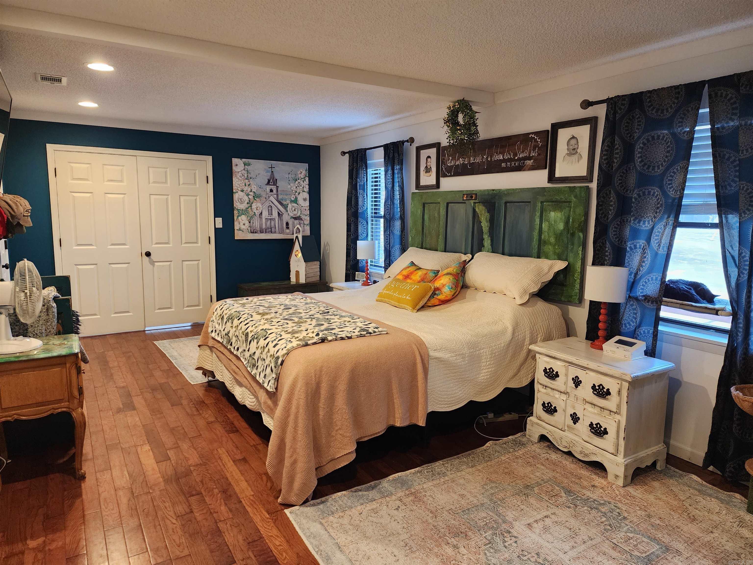 Lowe - Residential